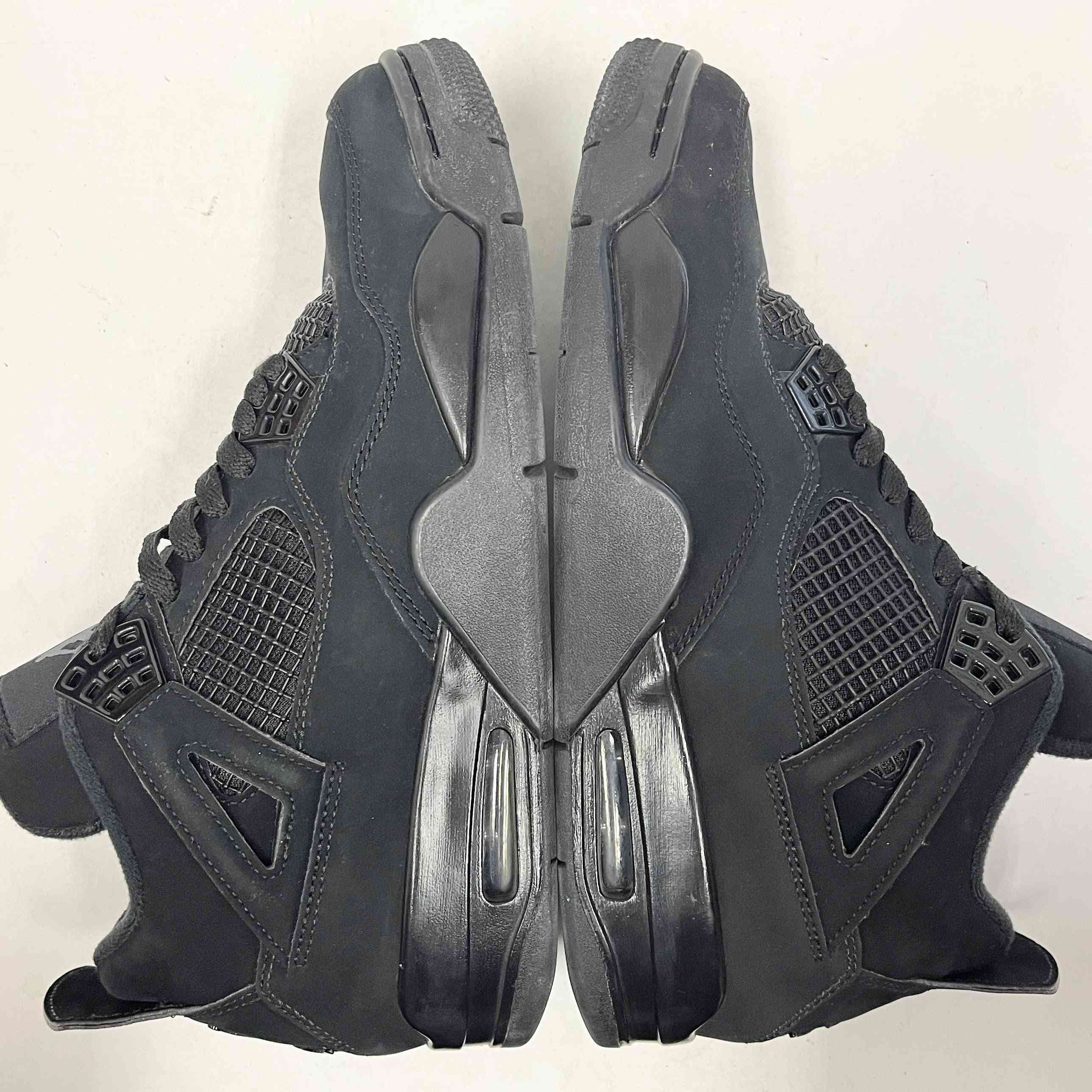 【US9.5】 AIR JORDAN 4 RETRO BLACK CAT 2020 CU1110-010 【USED】
