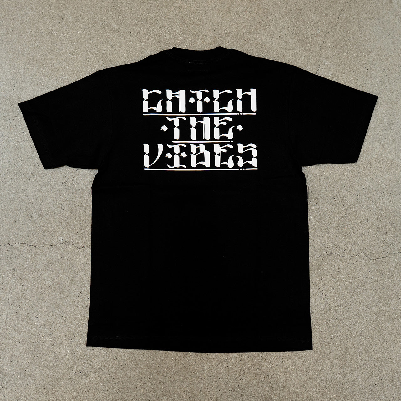 CATCH THE VIBES LOGO TEE Black XL-WORM TOKYO-WORM TOKYO WEB STORE-100% Authentic Sneakers