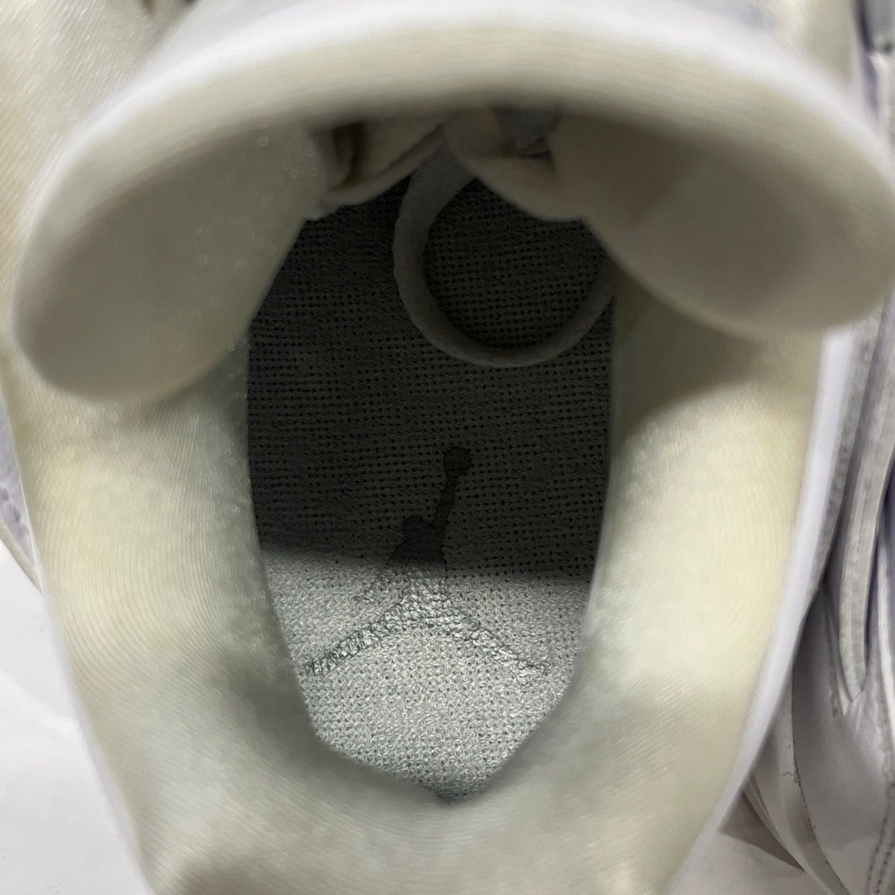 【US9】 AIR JORDAN 4 RETRO 308497-100 【USED】