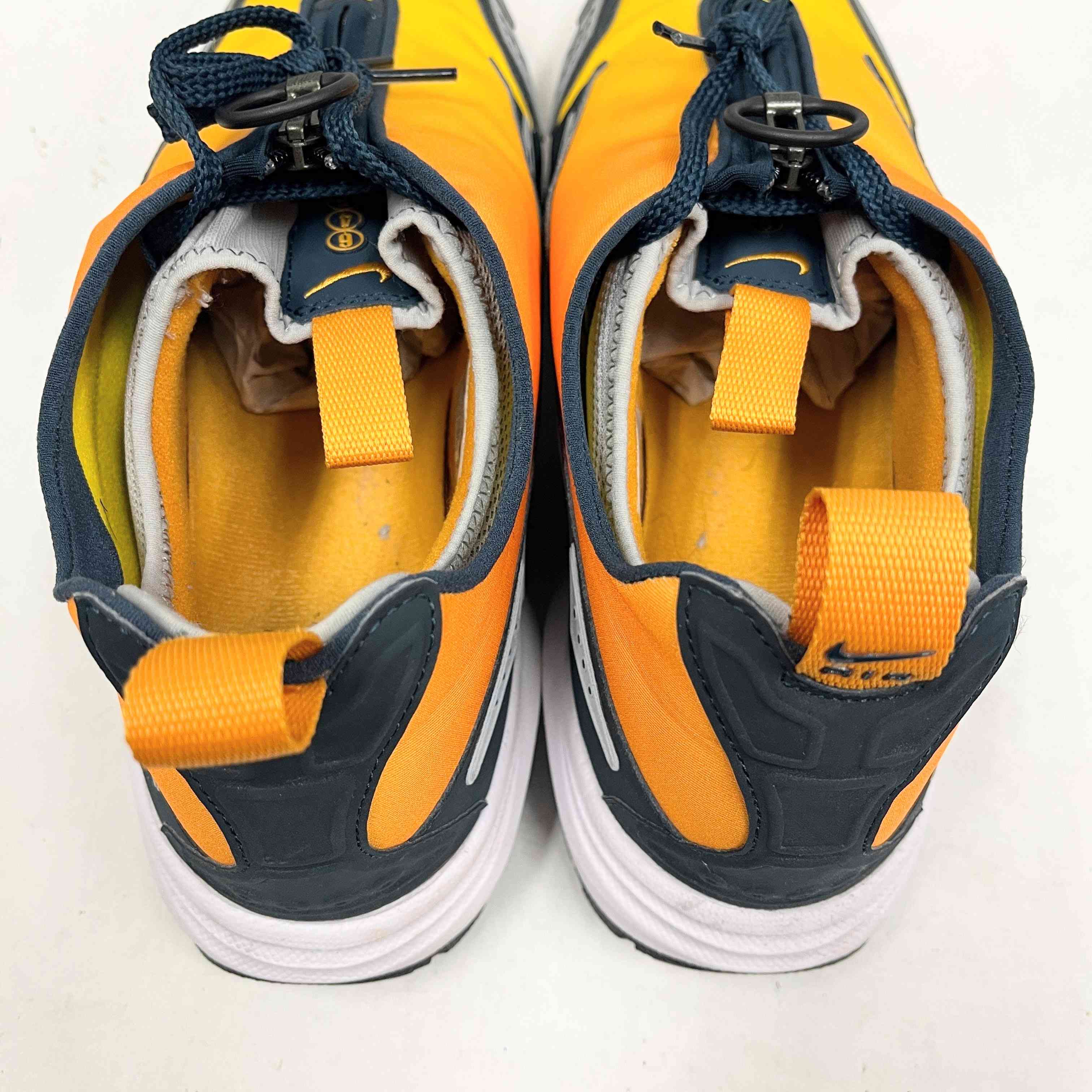 【W US12】 NIKE W AIR MAX SNDR HJ8080-700 【USED】