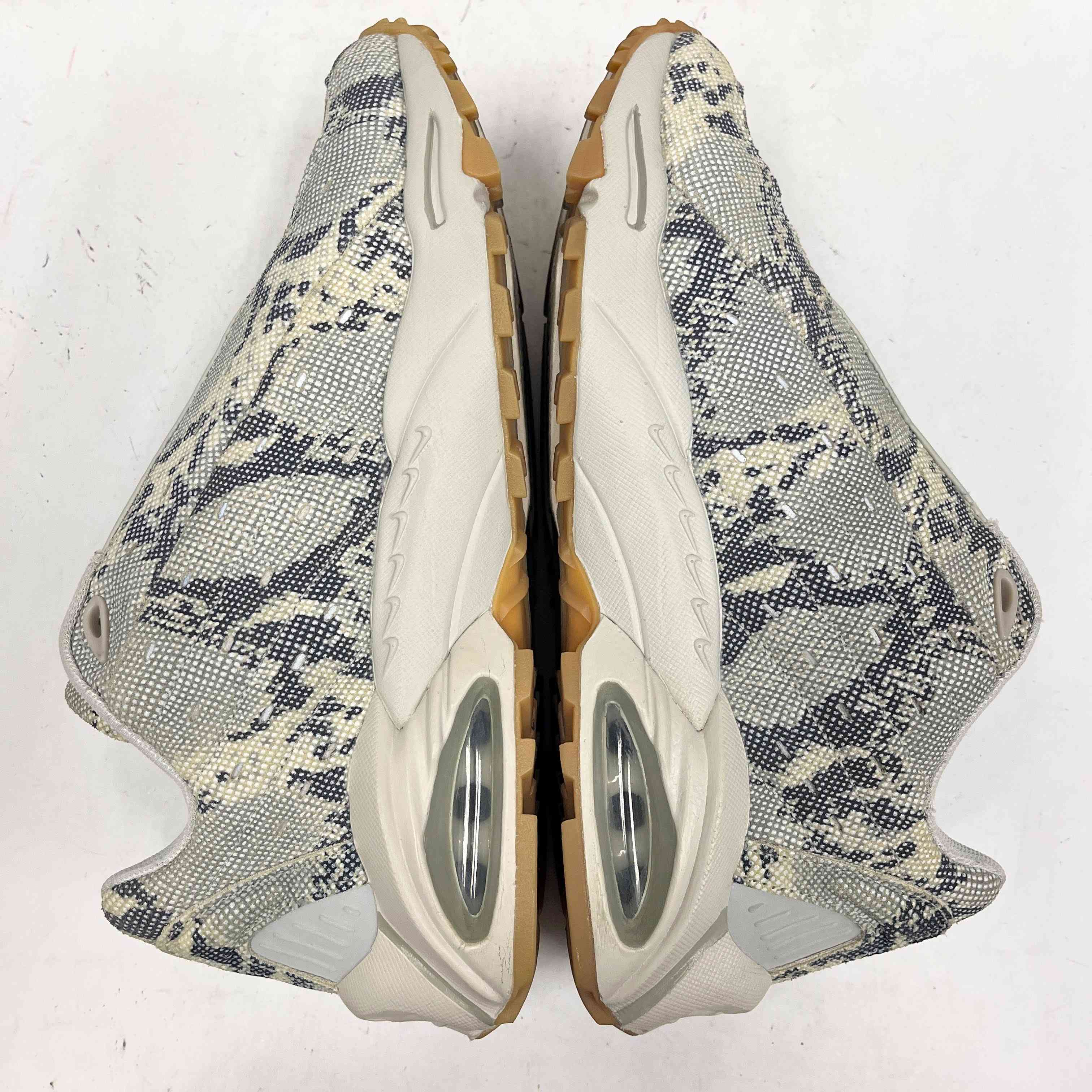 【US9】 NIKE HOT STEP AIR TERRA / NOCTA DR0508-001 【USED】