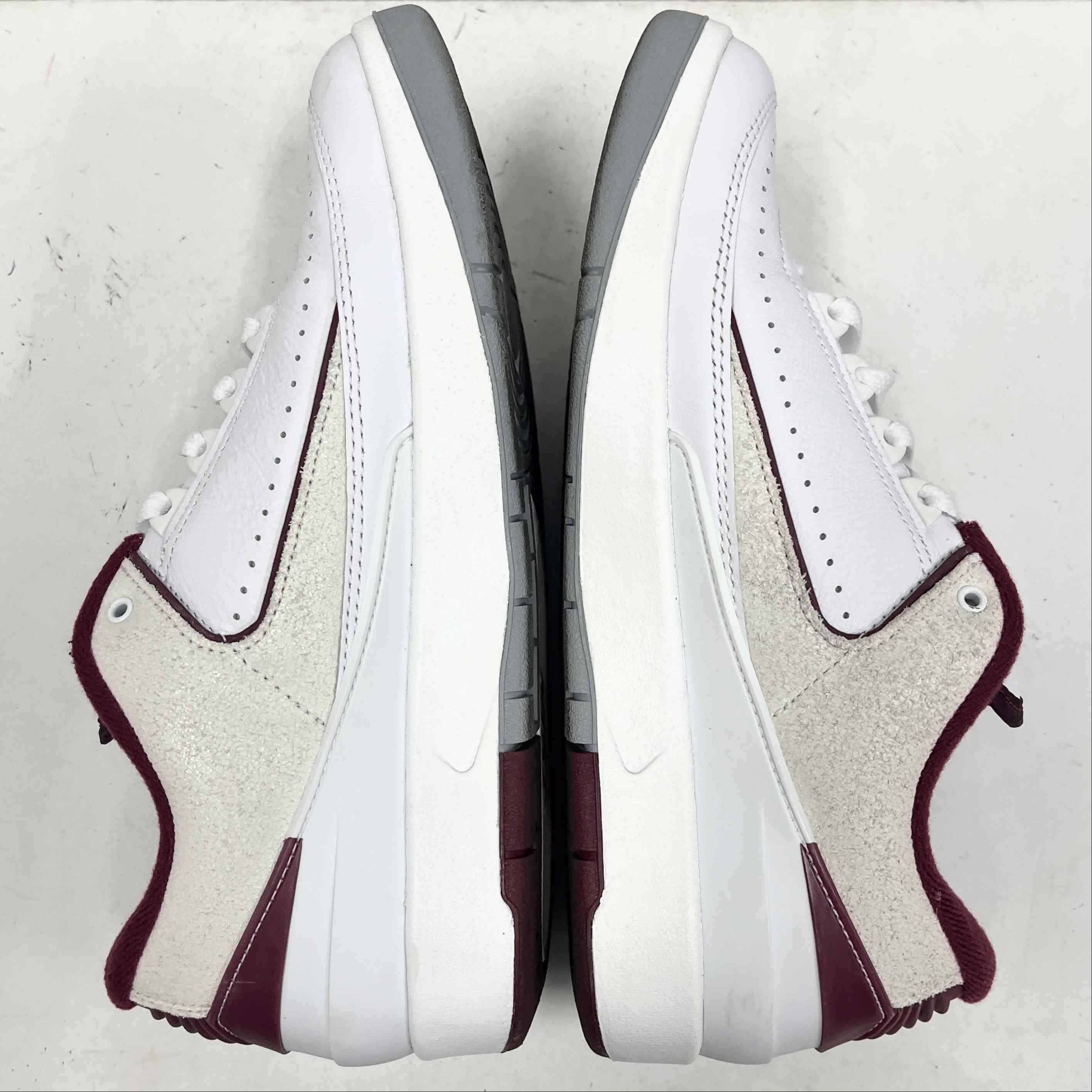 【US9】 AIR JORDAN 2 RETRO LOW DV9956-103 【USED】