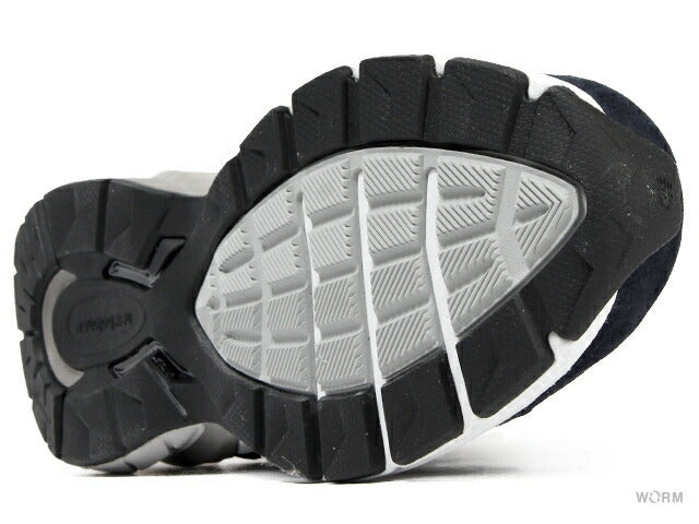 【US8.5】 New Balance M990NV5 【DS】