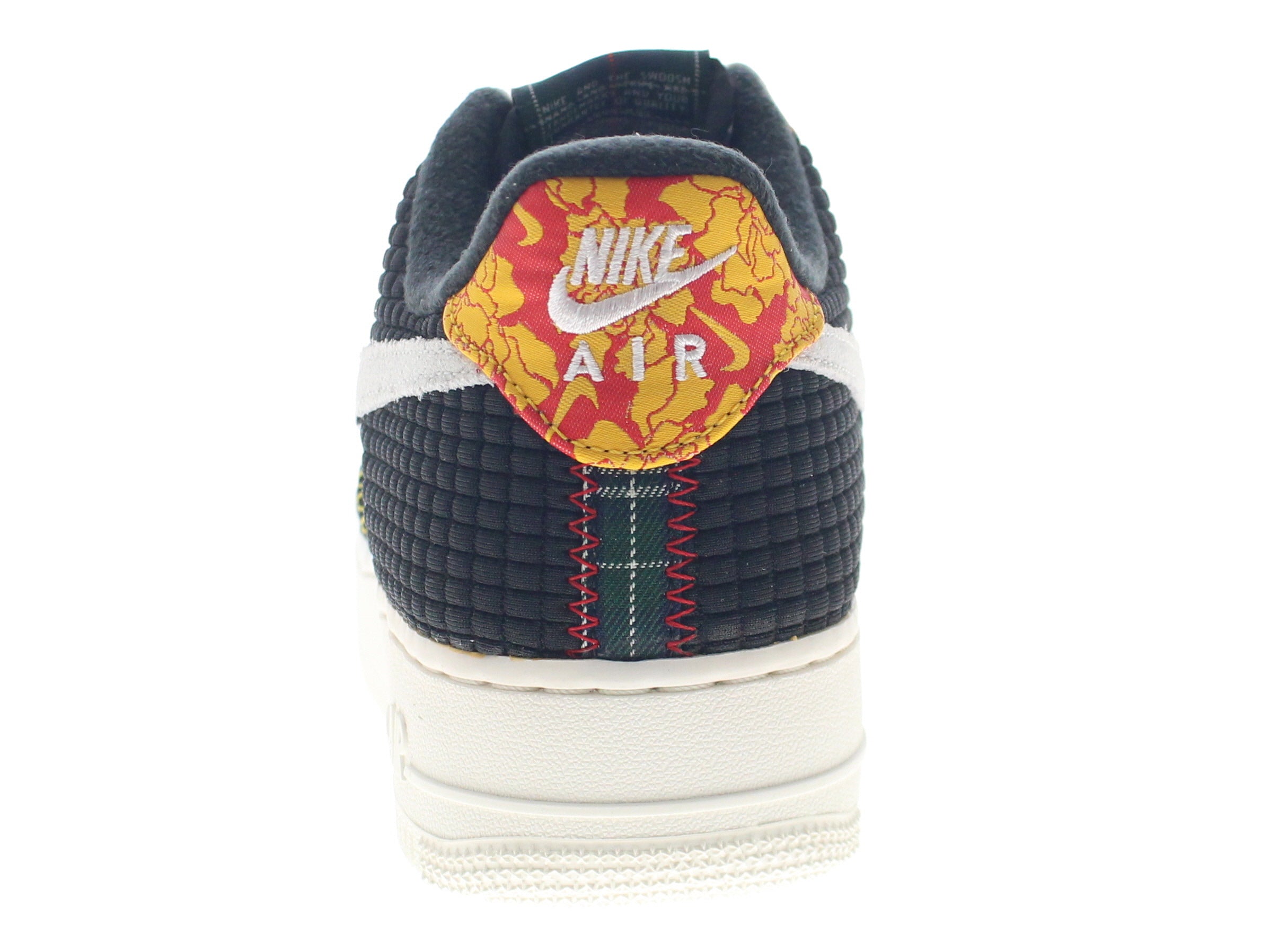 【US9.5】 NIKE AIR FORCE 1 07 LV8 DZ4855-001 【DS】