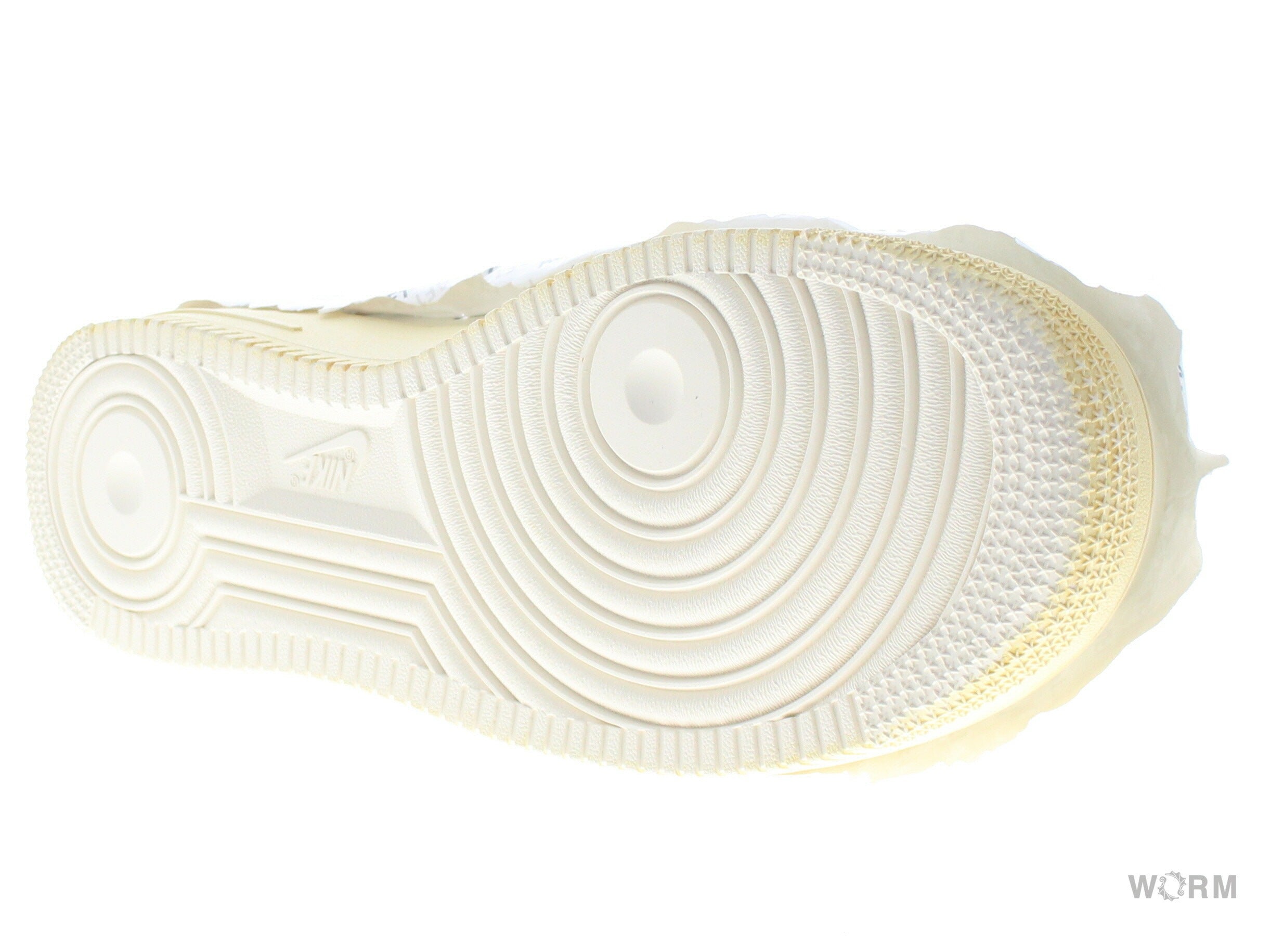 【US7.5】 NIKE AIR FORCE 1 07 LV8 DJ4630-100 【DS】