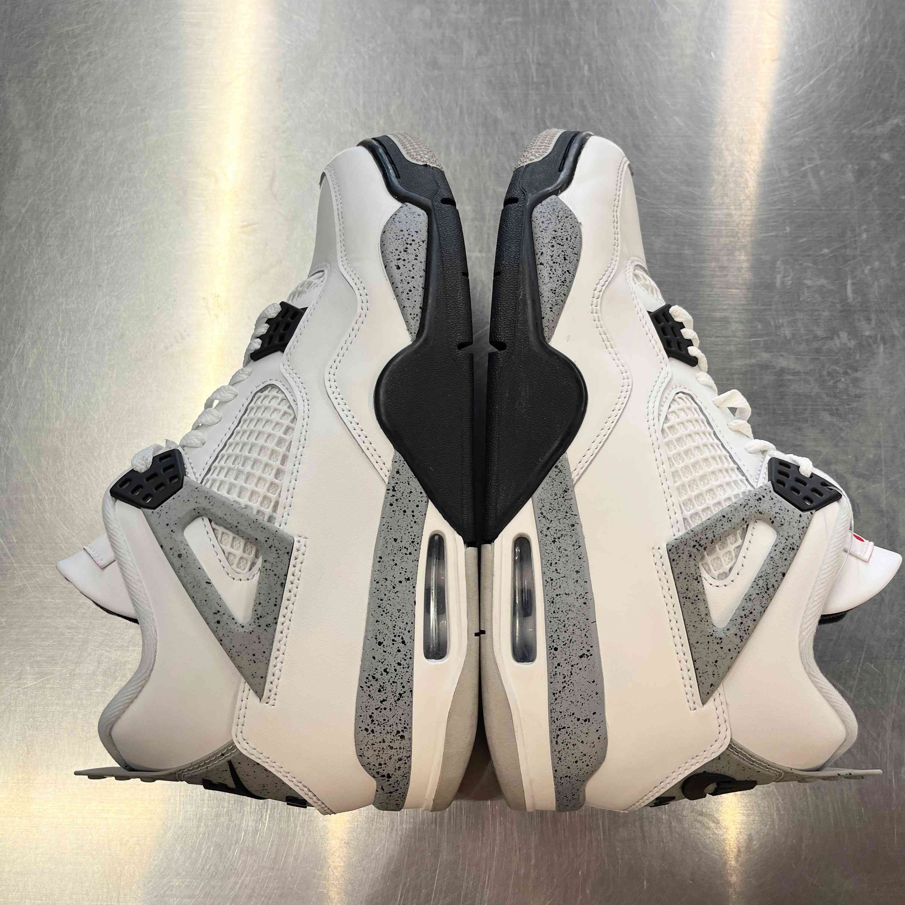 【US9.5】 AIR JORDAN 4 RETRO FV5029-100 【USED】