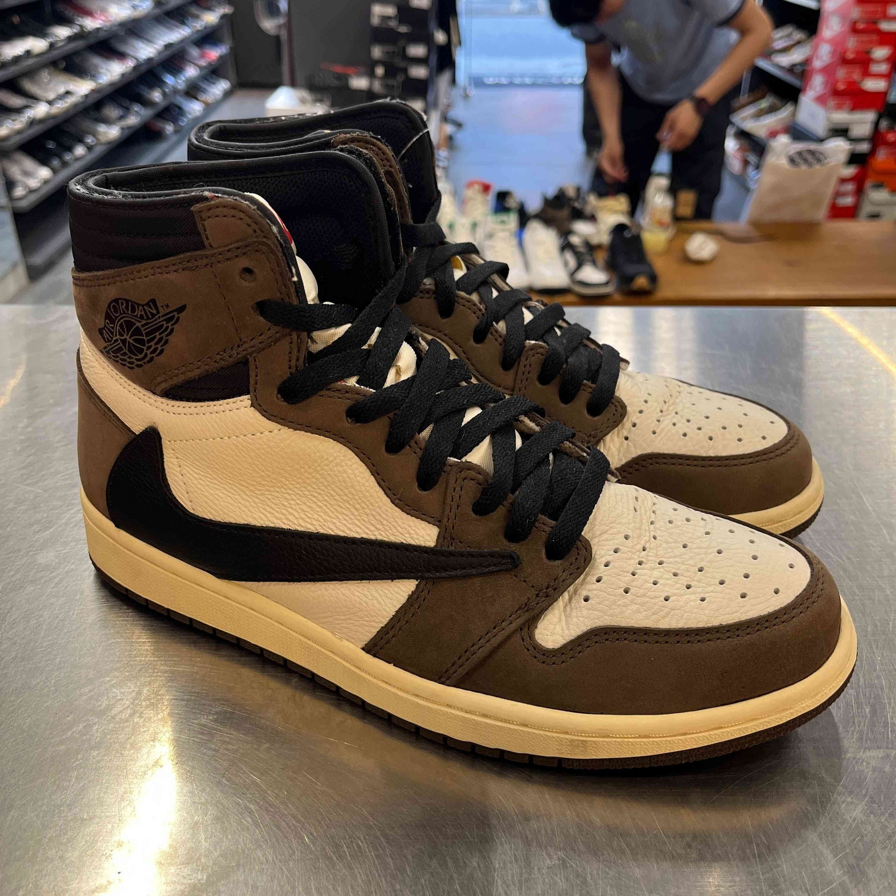 【US9】 AIR JORDAN 1 HIGH OG TS SP TRAVIS SCOTT CD4487-100 【USED】
