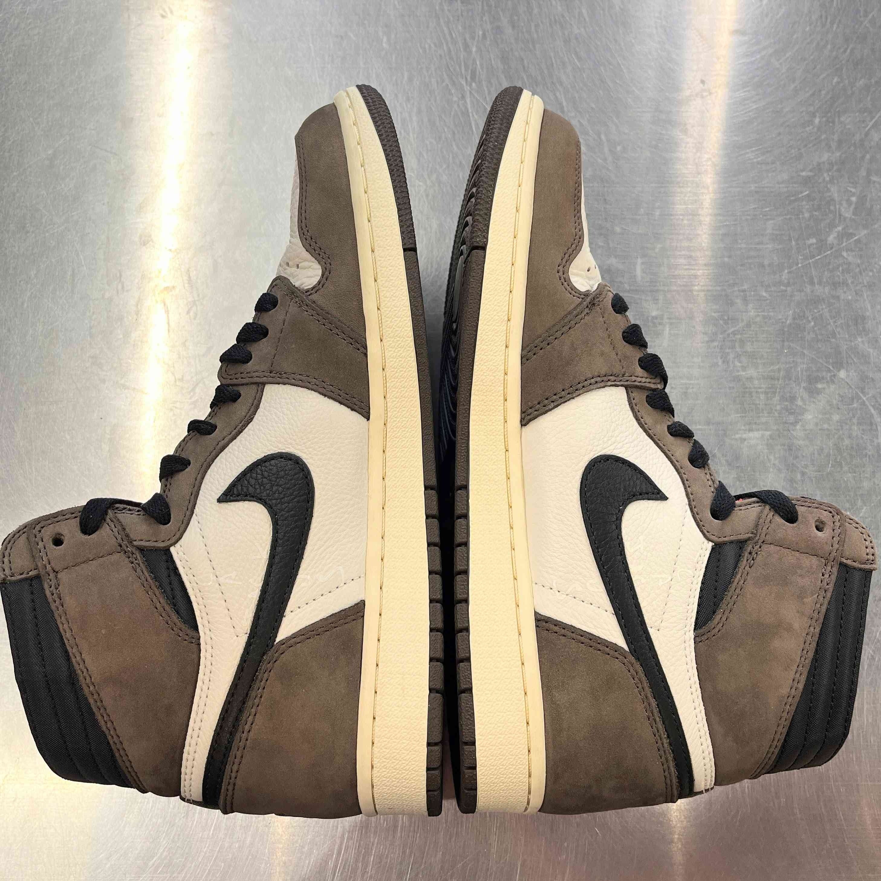 【US9】 AIR JORDAN 1 HIGH OG TS SP TRAVIS SCOTT CD4487-100 【USED】