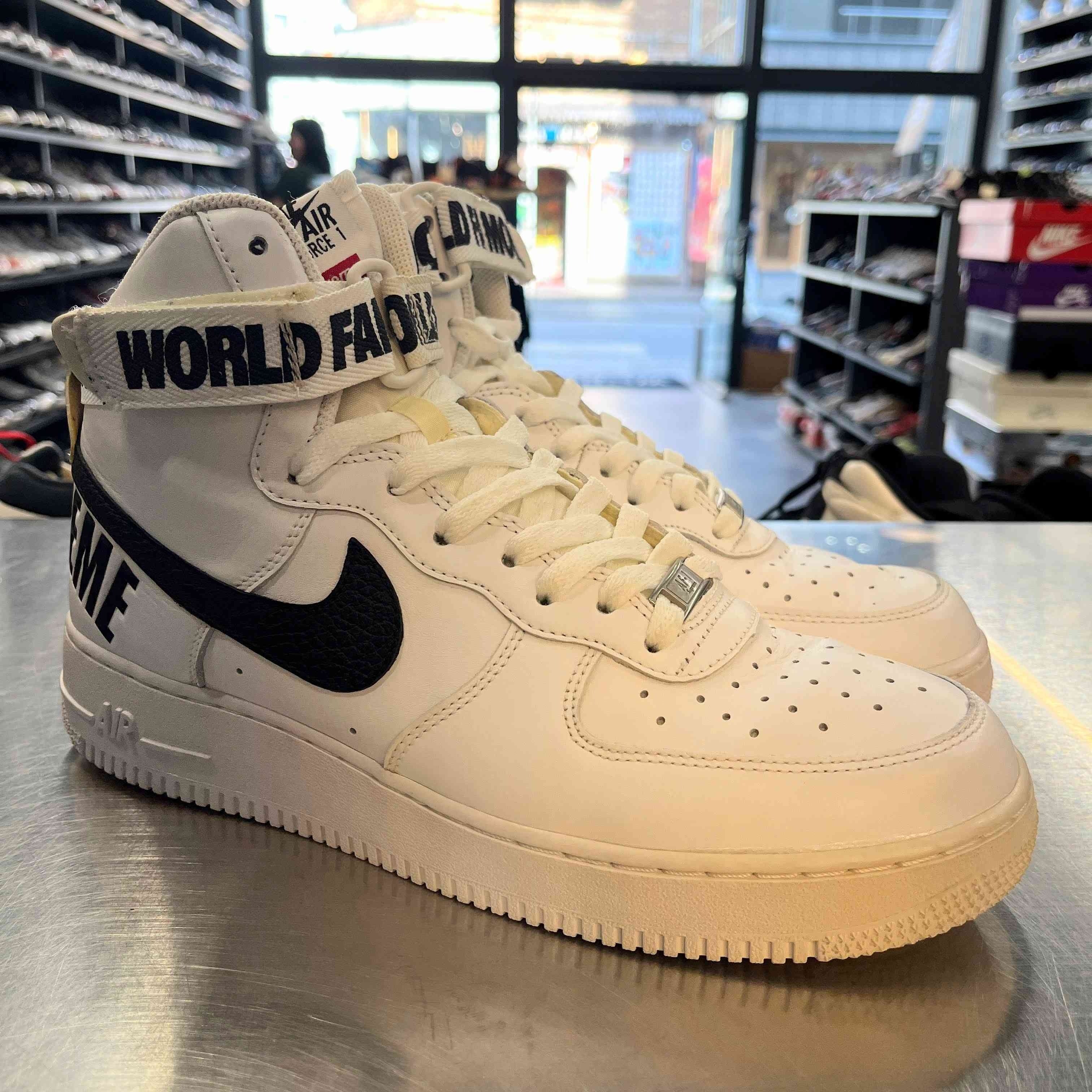 【US9.5】 NIKE AIR FORCE 1 HIGH SUPREME SP SUPREME 698696-100 【USED】