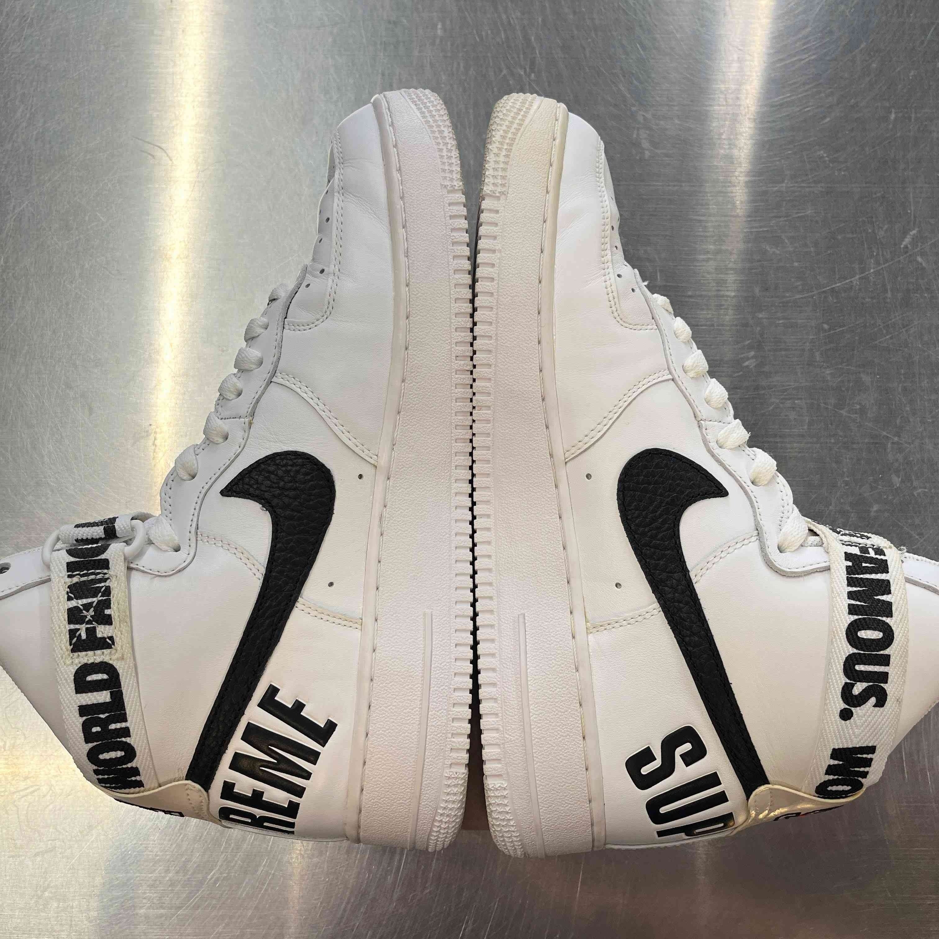 【US9.5】 NIKE AIR FORCE 1 HIGH SUPREME SP SUPREME 698696-100 【USED】