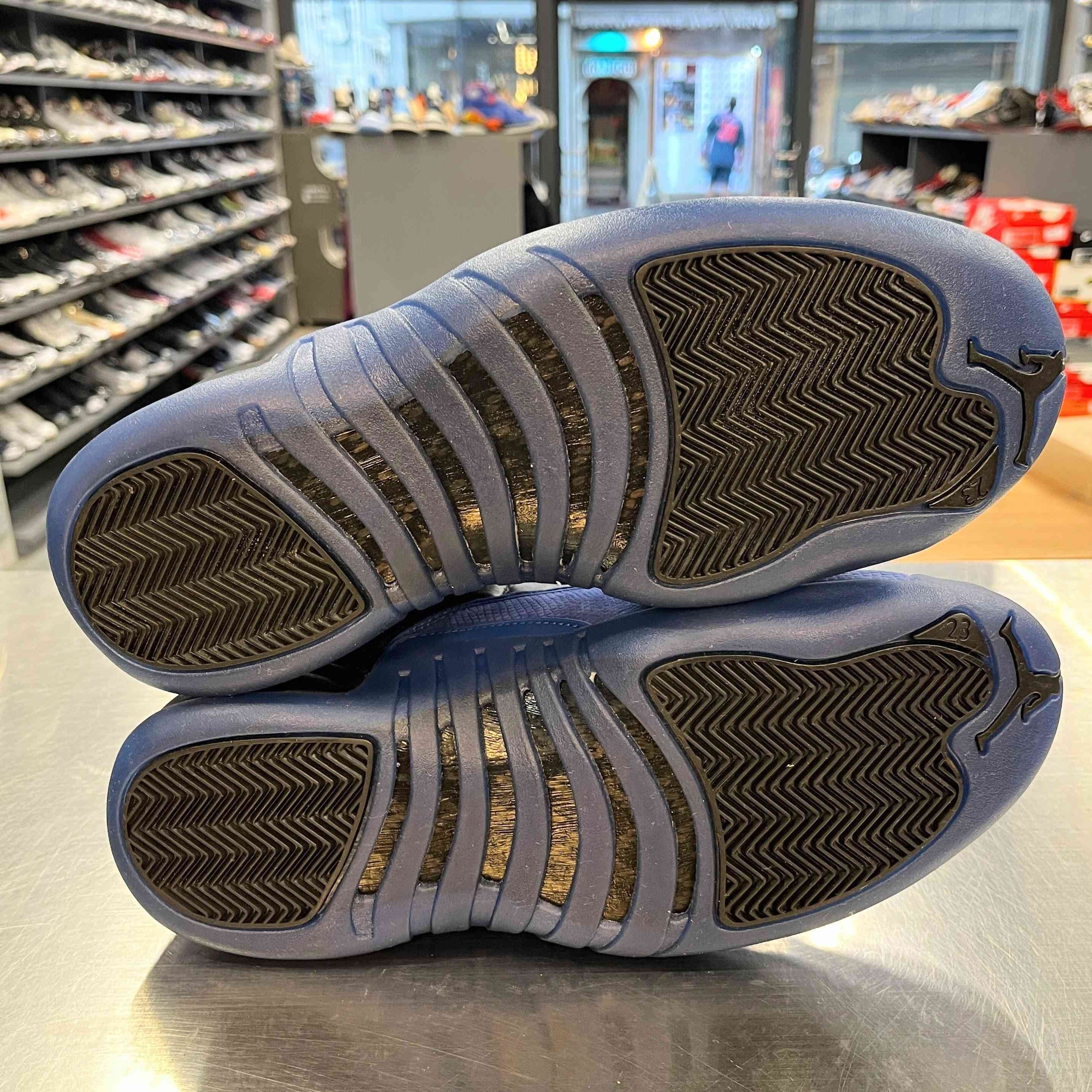 【US9.5】 AIR JORDAN 12 RETRO 130690-014 【USED】