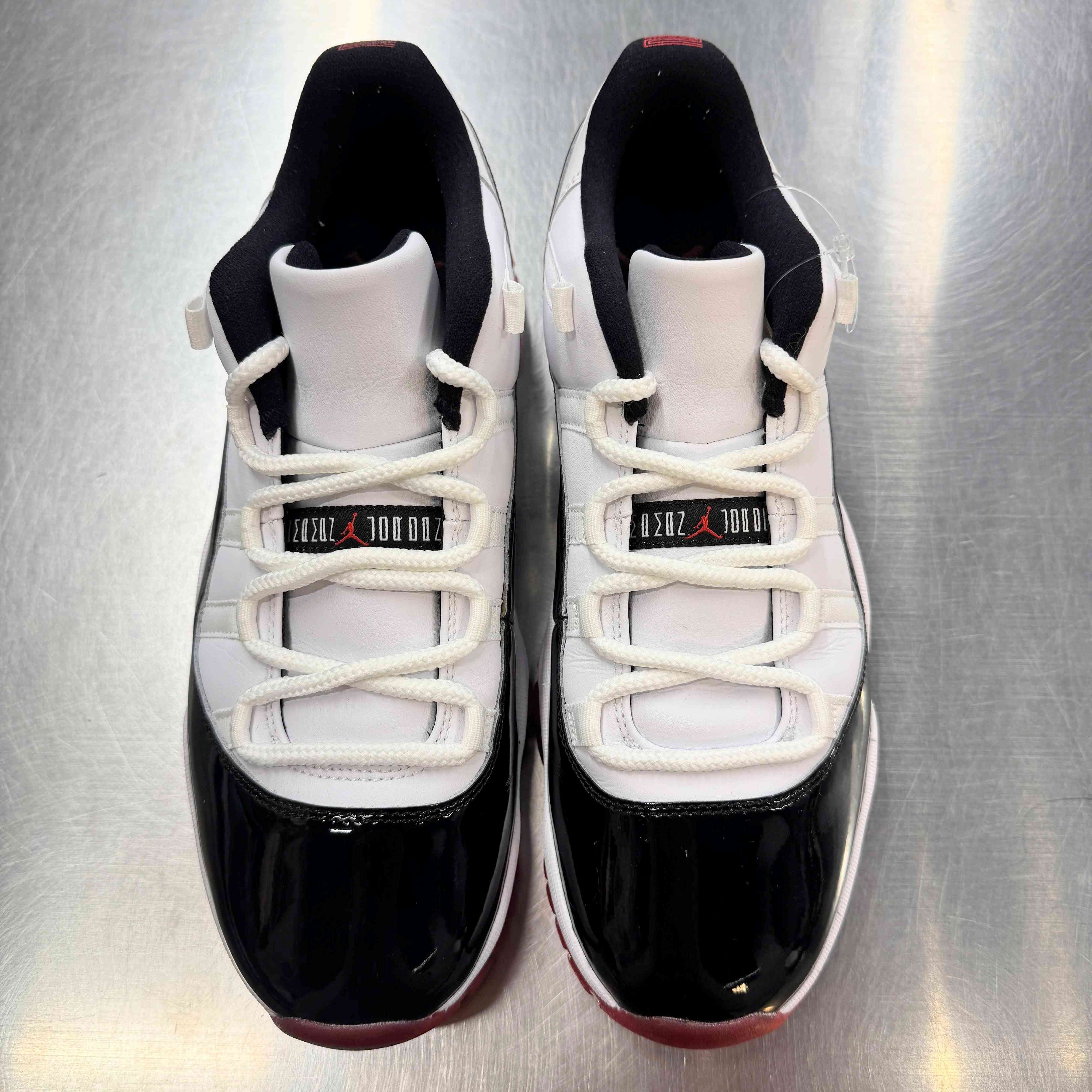【US10.5】 AIR JORDAN 11 RETRO LOW AV2187-160 【USED】