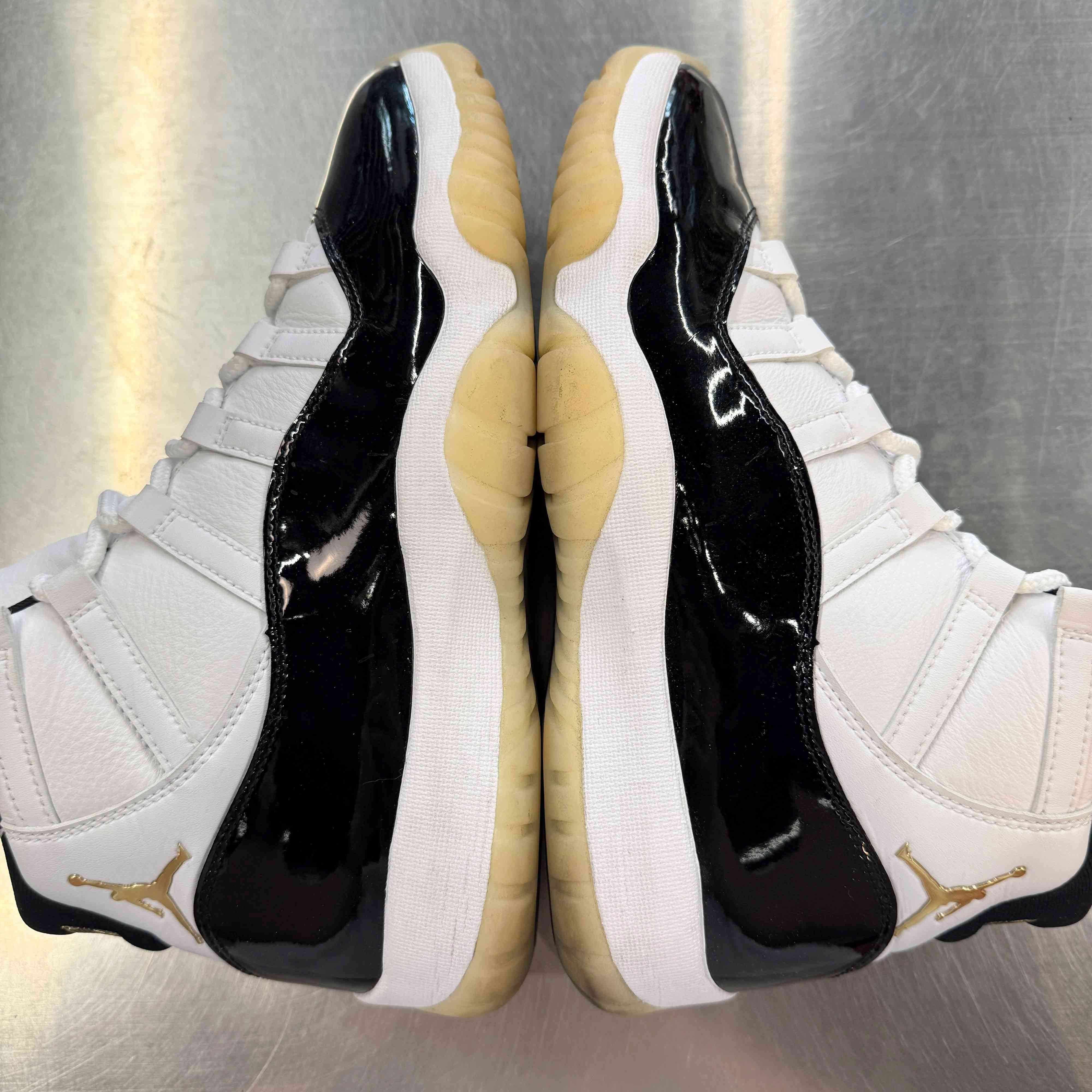 【US9.5】 AIR JORDAN 11 RETRO Gratitude CT8012-170 【USED】