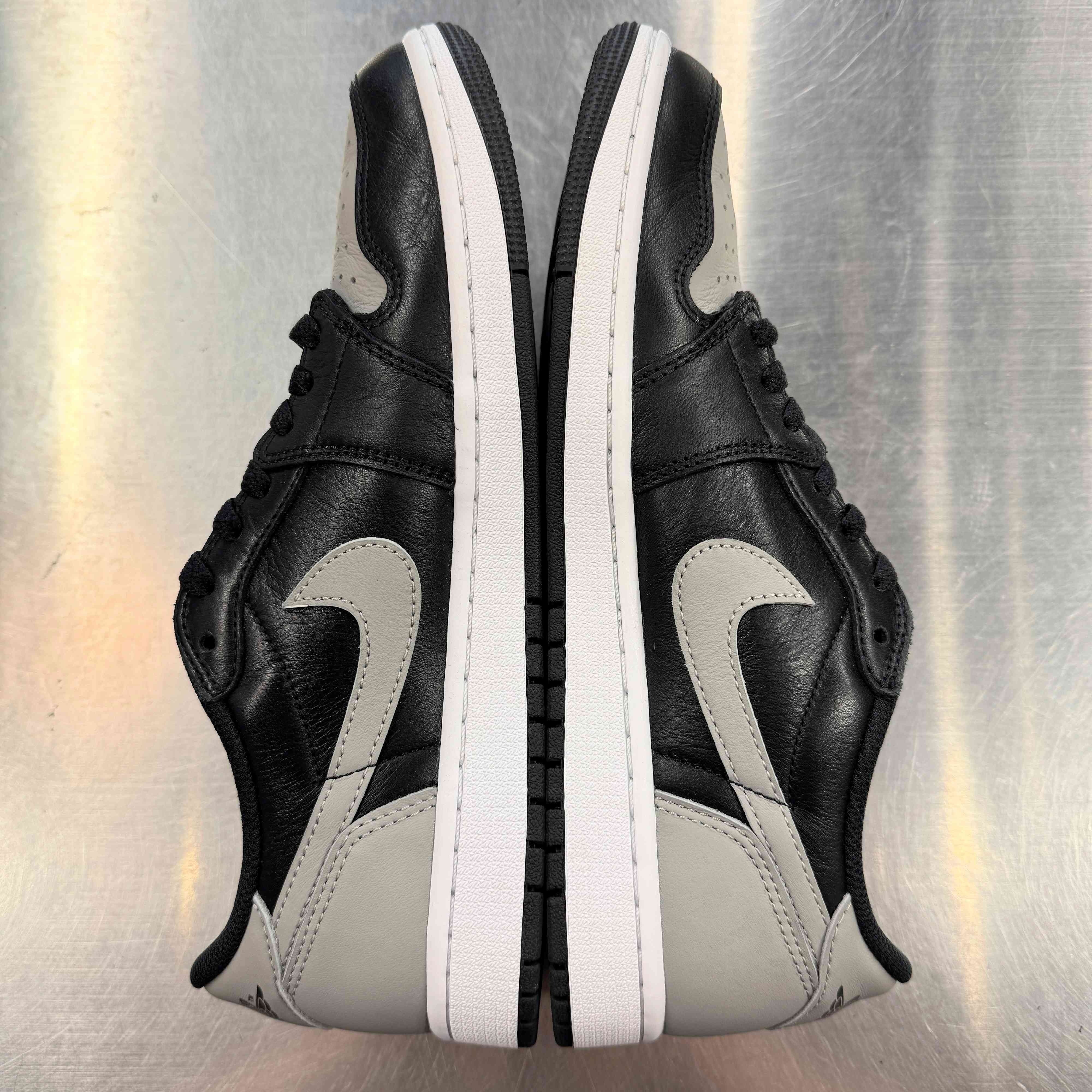 【US9.5】 AIR JORDAN 1 RETRO LOW OG SHADOW CZ0790-003 【USED】