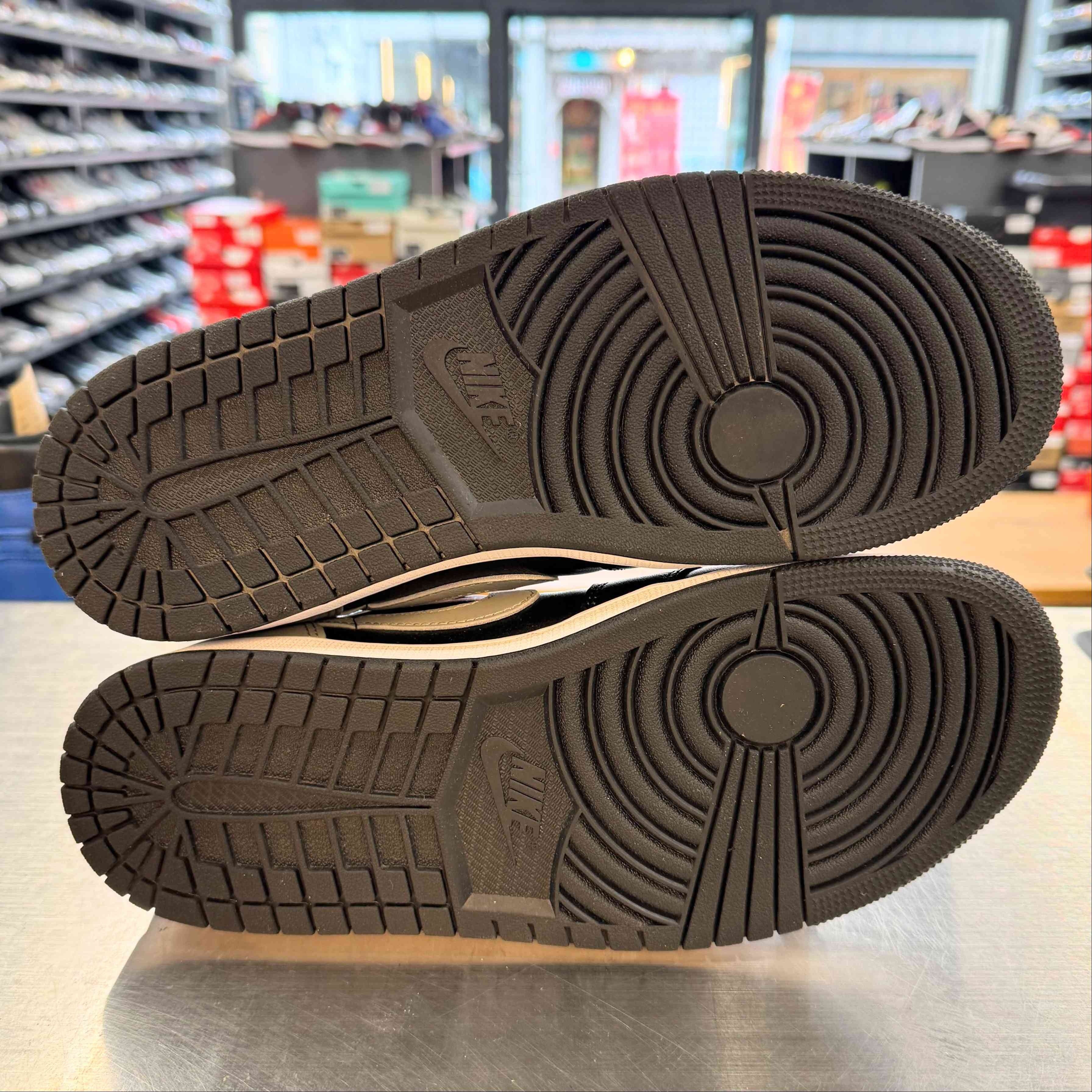 【US9.5】 AIR JORDAN 1 RETRO LOW OG SHADOW CZ0790-003 【USED】