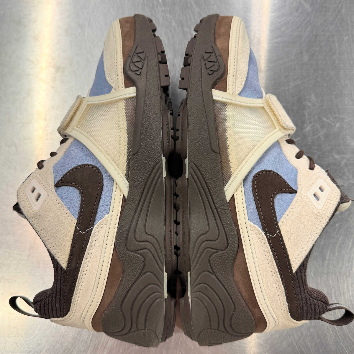【US8】 NIKE ZOOM FIELD JAXX Travis Scott HQ3072-400 【USED】