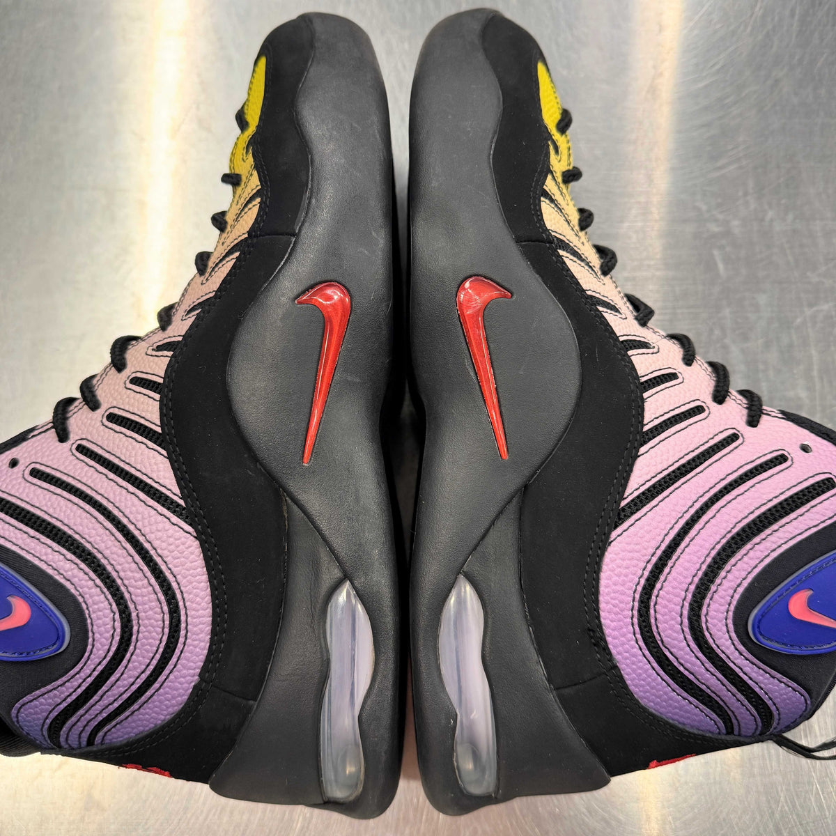 【US9】 NIKE AIR BAKIN SUPREME DX3292-001 【USED】