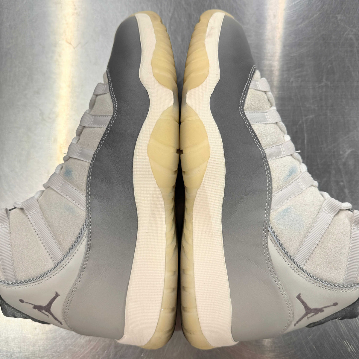 【US11】 AIR JORDAN 11 RETRO IQ3459-072 【USED】