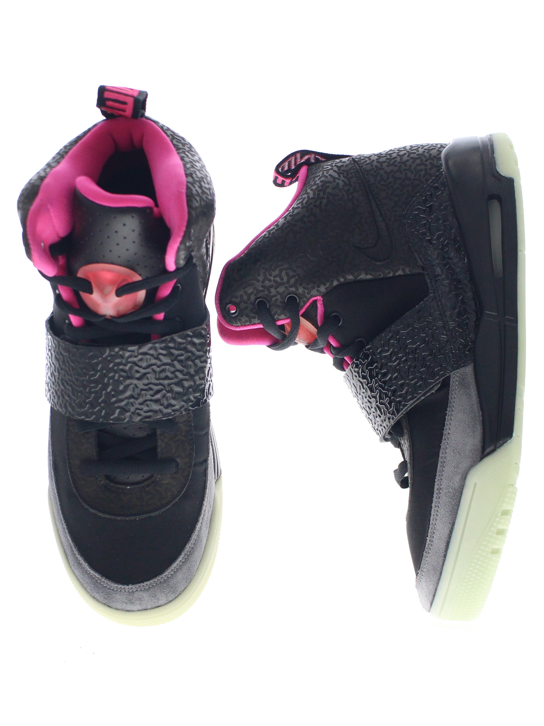 Archives image Nike Air Yeezy 1 “Blink”