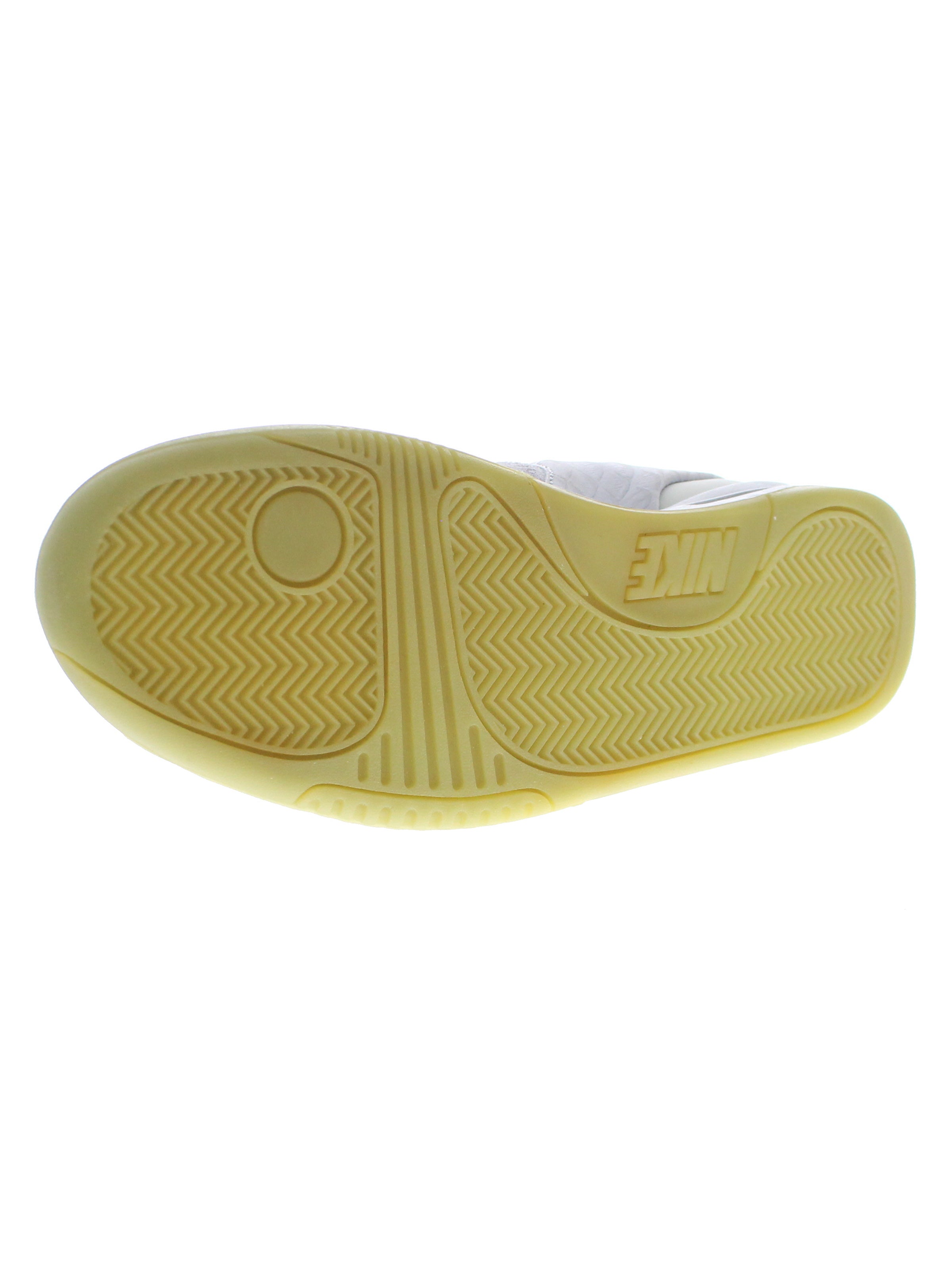 Nike Air Yeezy 2“純白金”