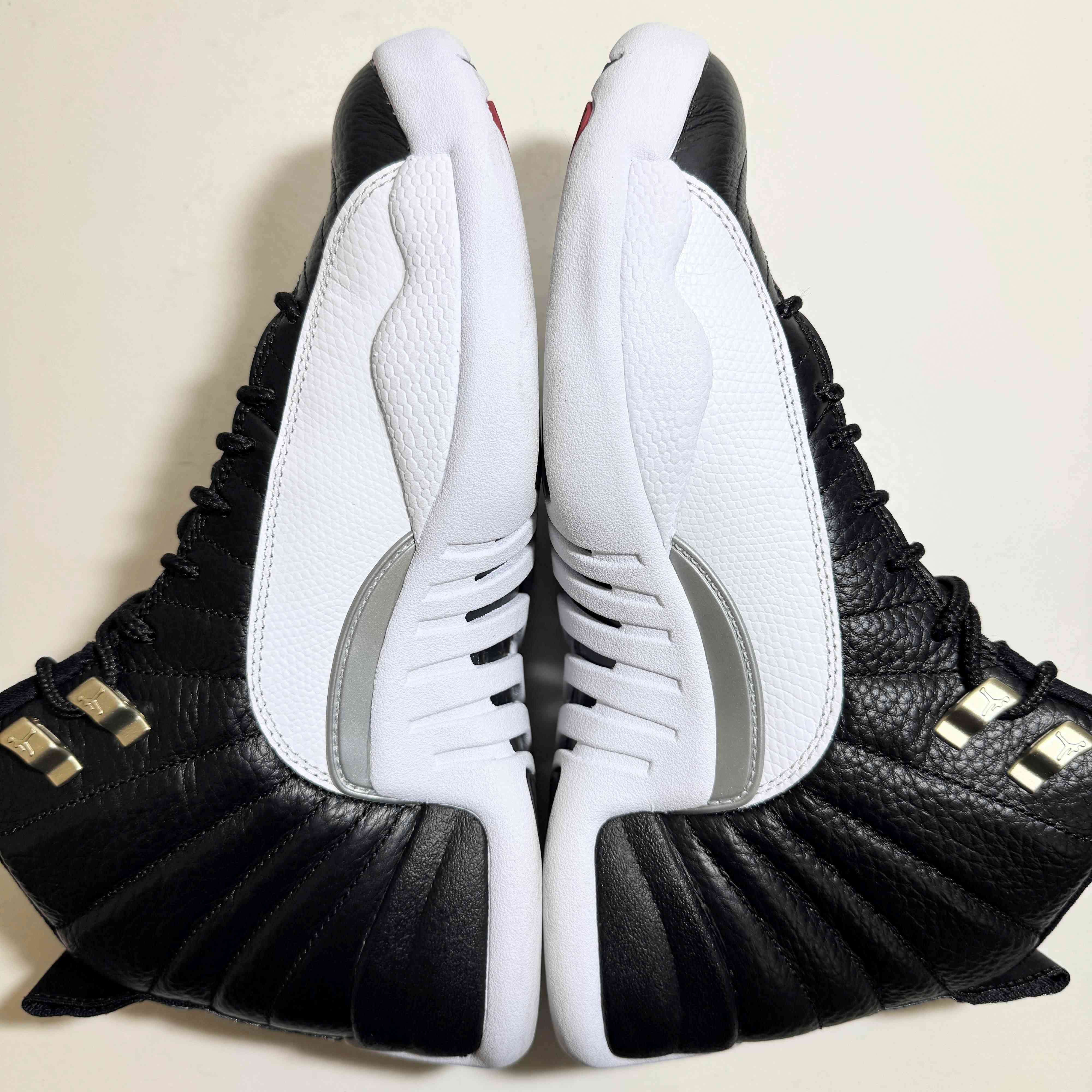 【US8】 AIR JORDAN 12 RETRO CT8013-006 【USED】