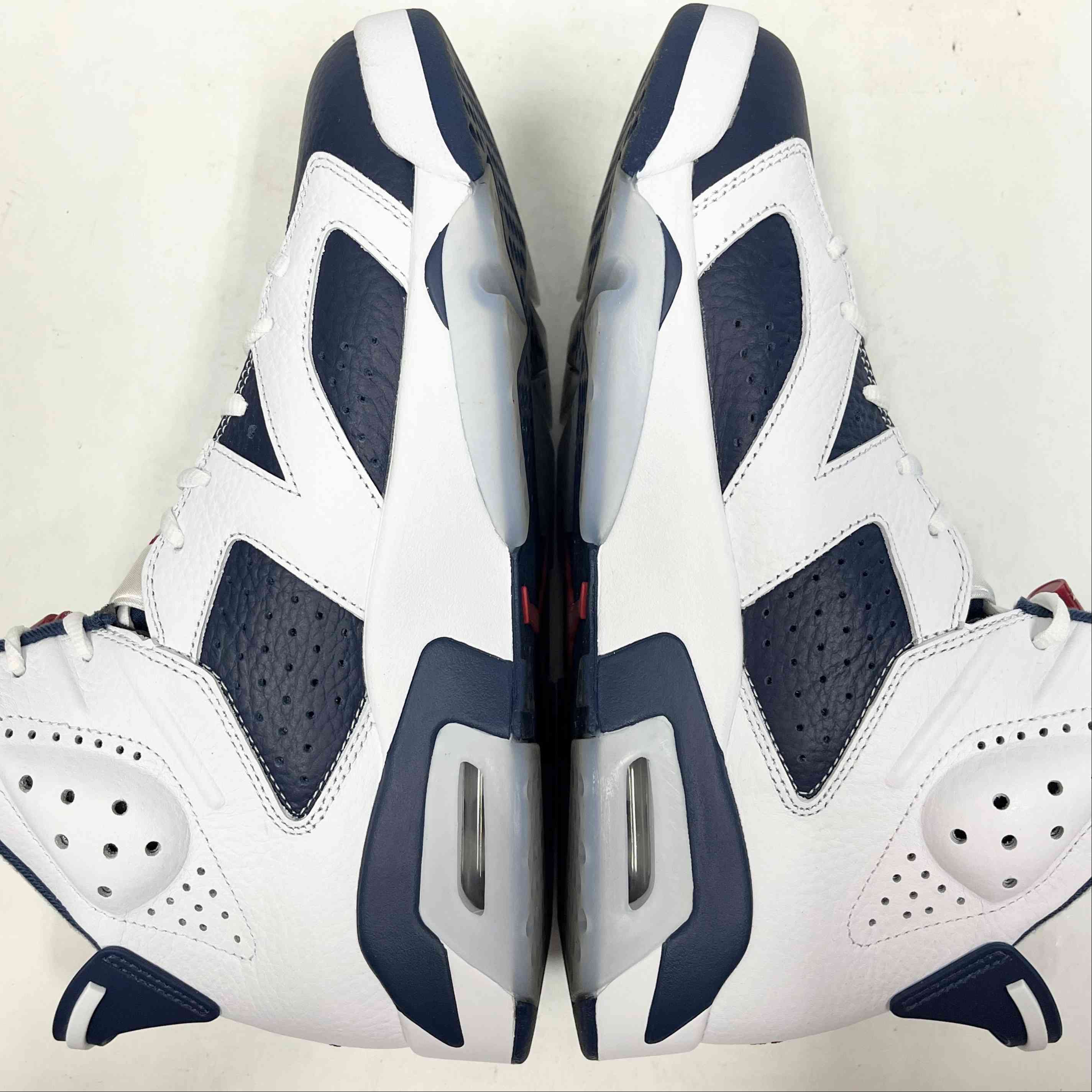 【US10】 AIR JORDAN 6 RETRO OLYMPIC CT8529-164 【USED】