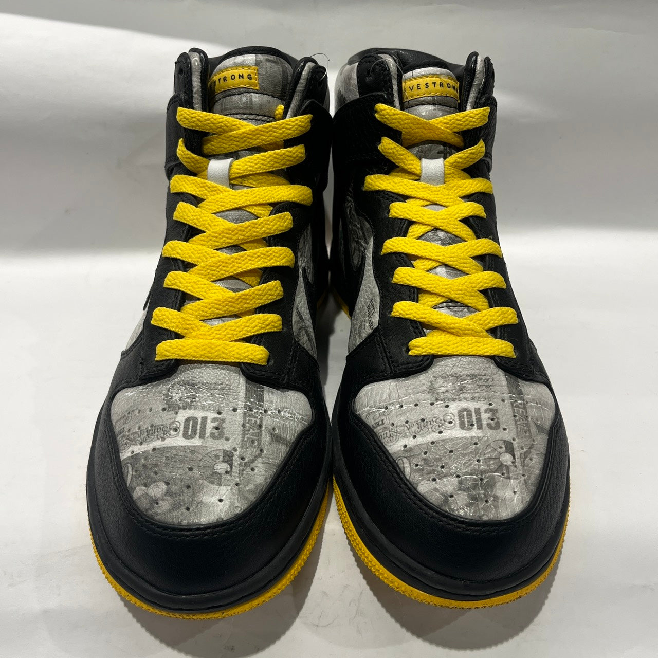 【US8.5】 NIKE DUNK HIGH SUPREME TZ LAF LIVESTRONG/FUTURA 378127-001 【USED】