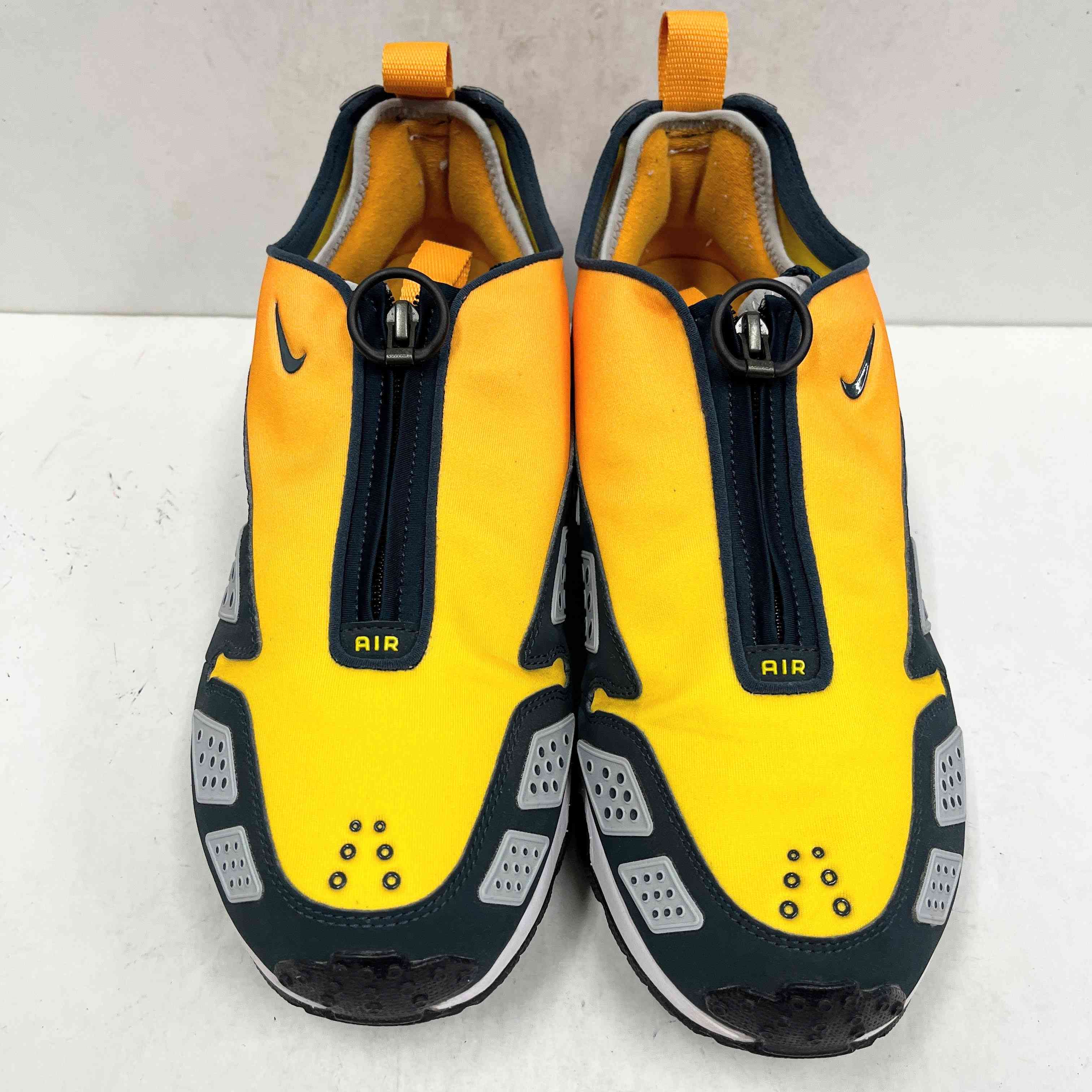 【W US12】 NIKE W AIR MAX SNDR HJ8080-700 【USED】