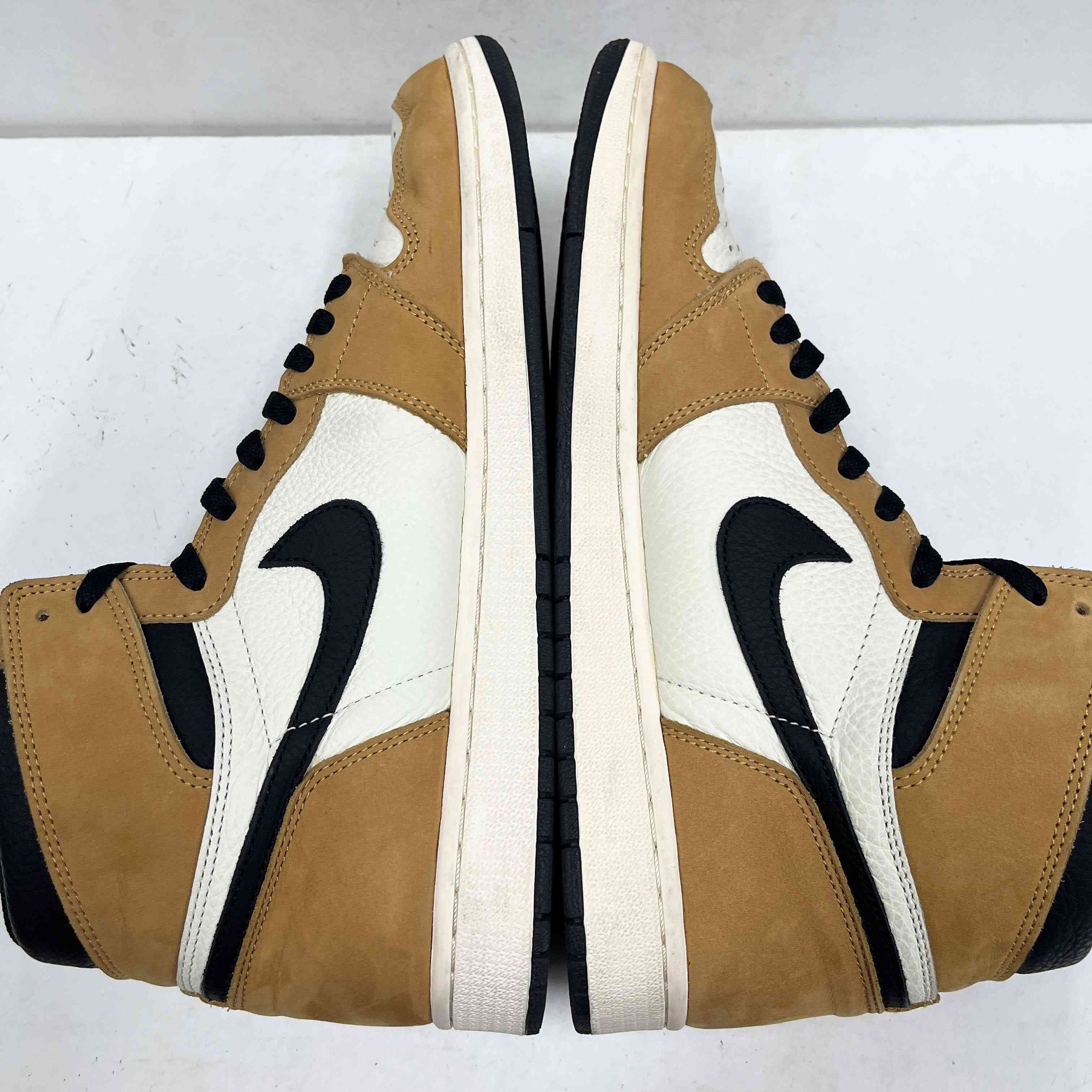 【US12】 AIR JORDAN 1 RETRO HIGH OG ROOKIE OF THE YEAR 555088-700 【USED】