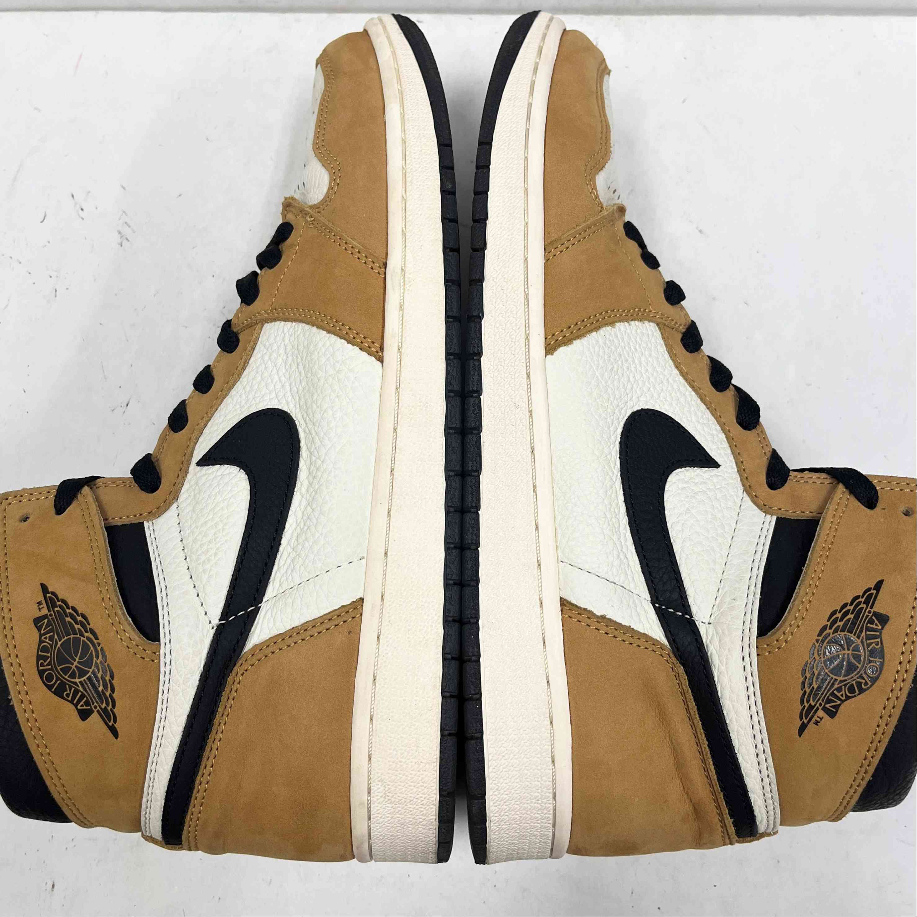 【US12】 AIR JORDAN 1 RETRO HIGH OG ROOKIE OF THE YEAR 555088-700 【USED】