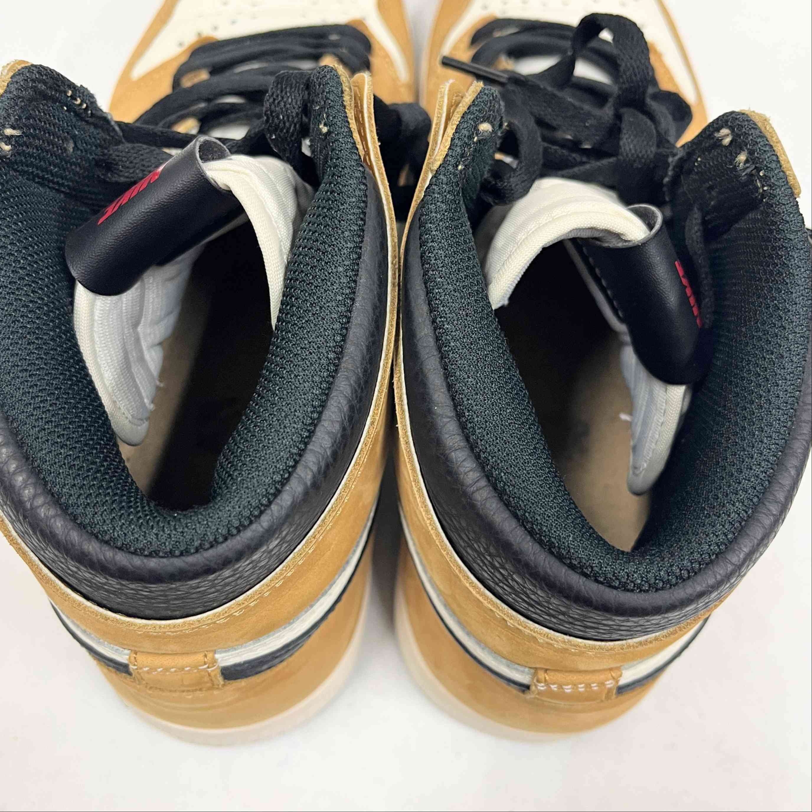 【US12】 AIR JORDAN 1 RETRO HIGH OG ROOKIE OF THE YEAR 555088-700 【USED】