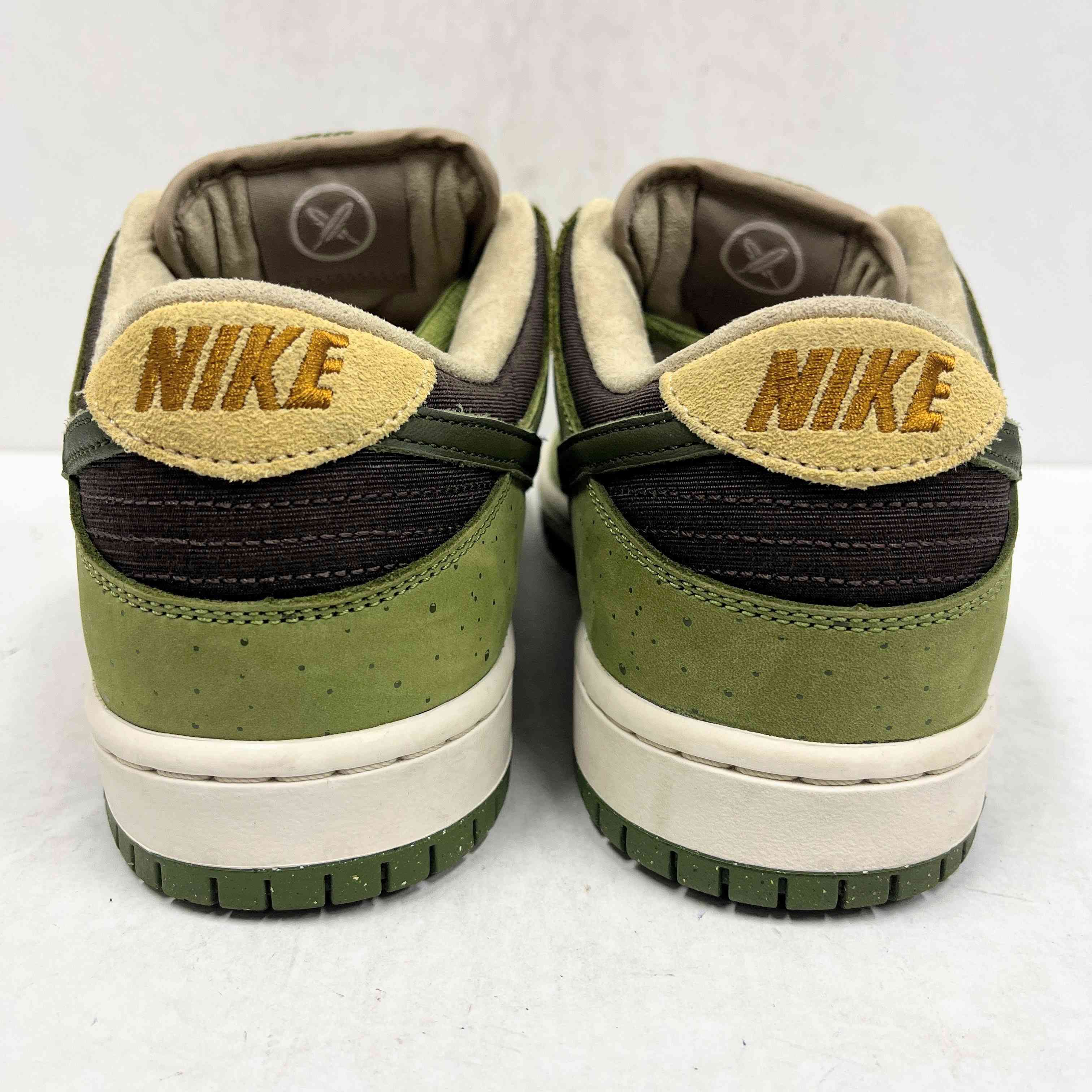 【US9.5】 NIKE SB SB DUNK LOW PRO YUTO HORIGOME HF8022-300 【USED】