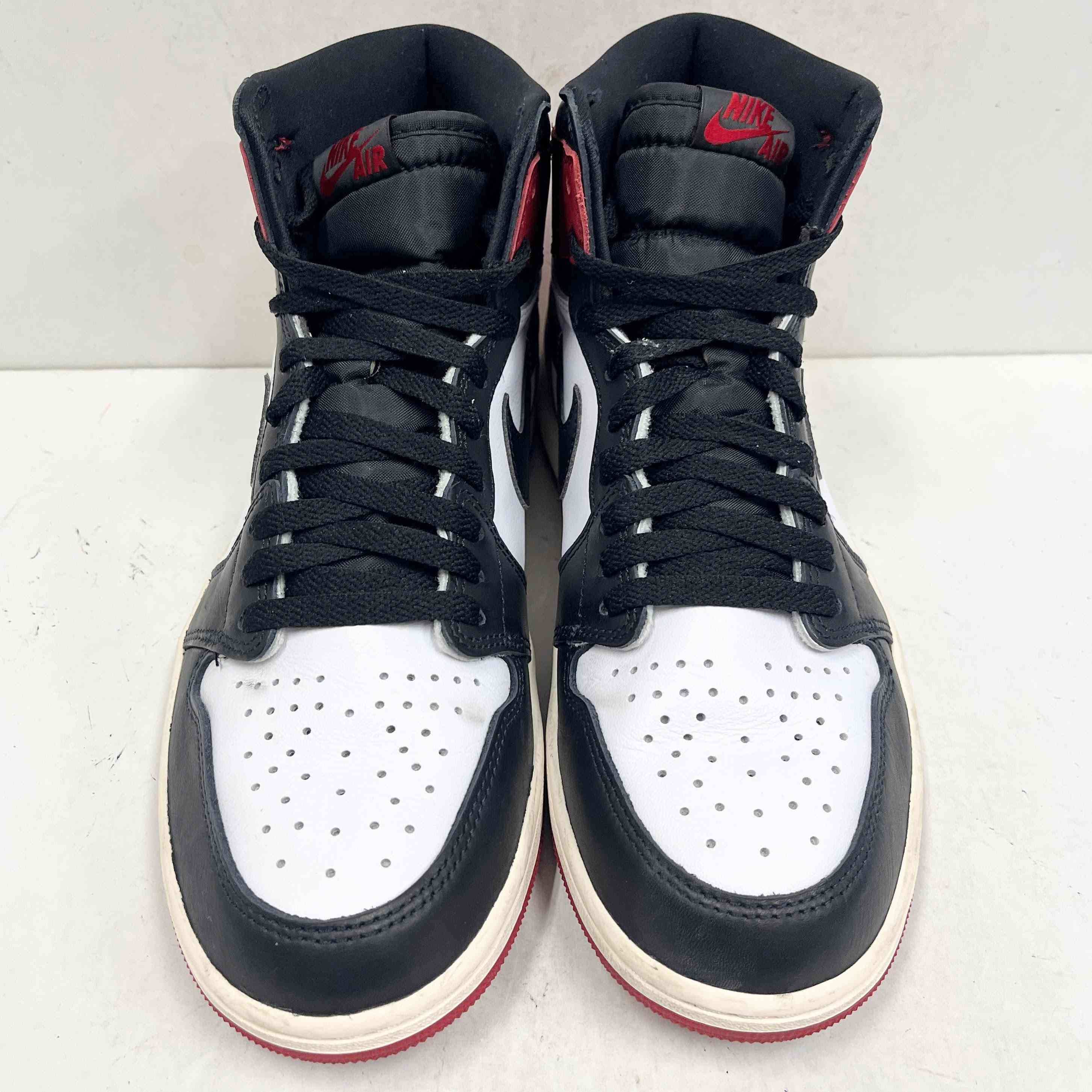 【US9.5】 AIR JORDAN 1 RETRO HIGH OG BLACK TOE DZ5485-106 【USED】