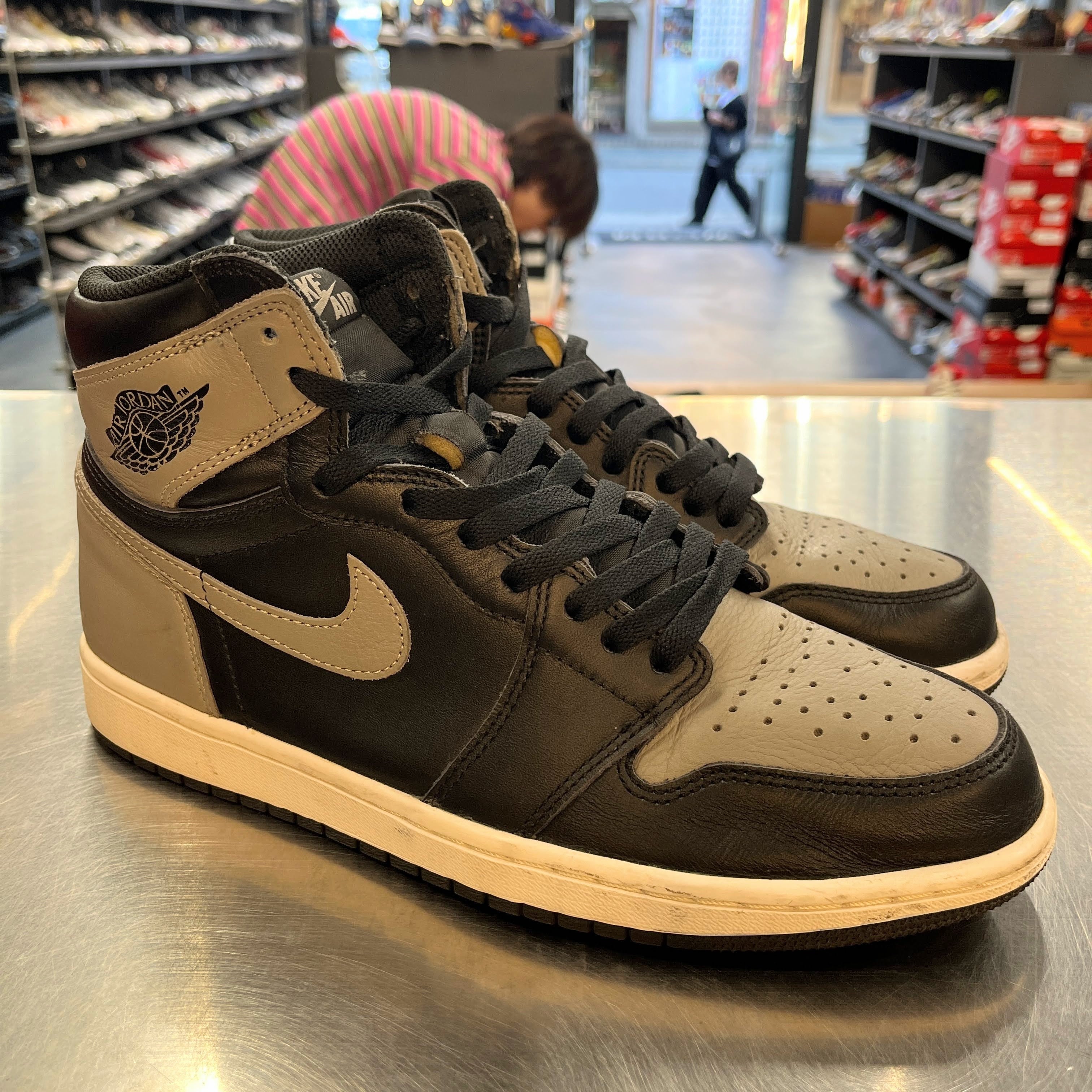 【US10】 AIR JORDAN 1 RETRO HIGH OG 555088-013 【USED】