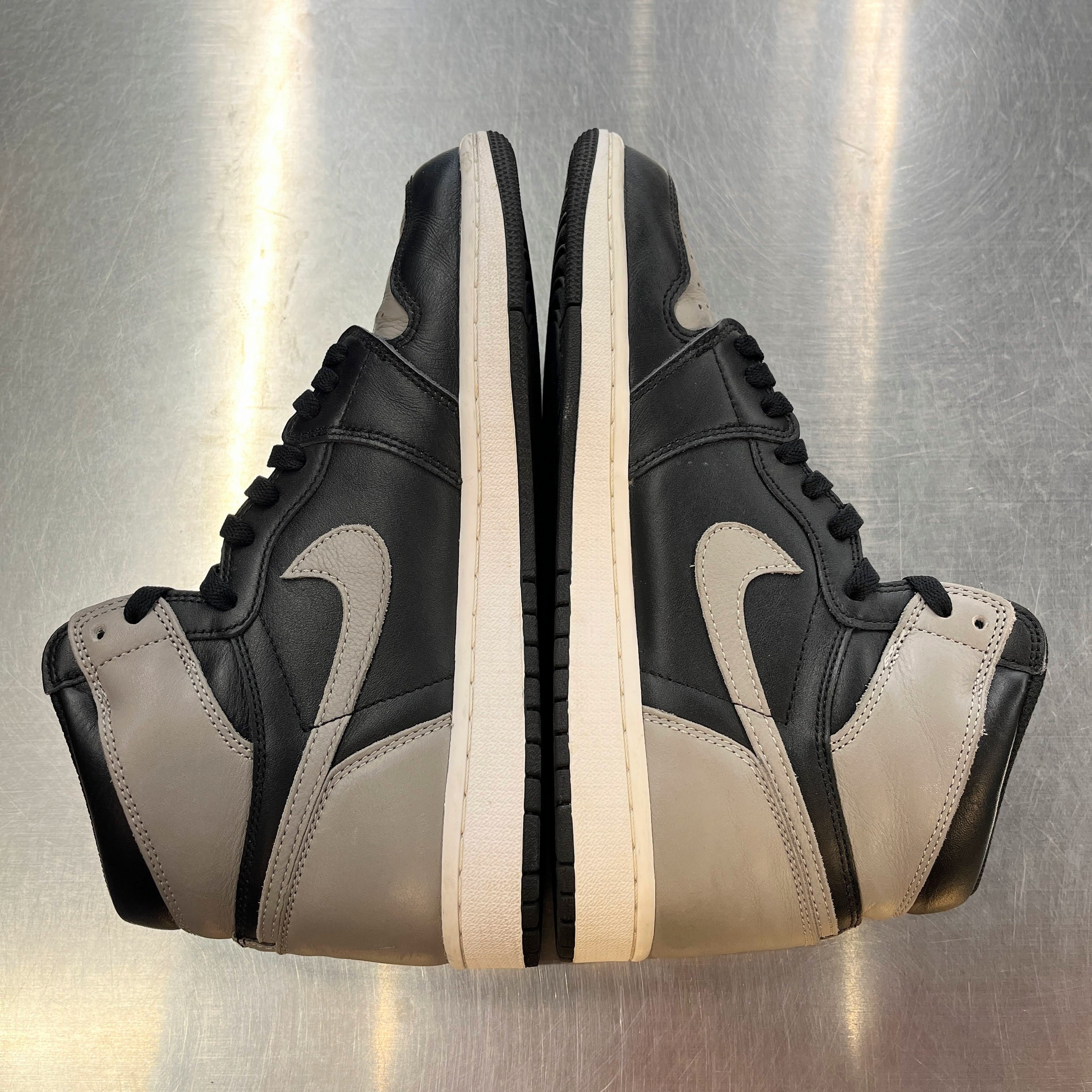 【US10】 AIR JORDAN 1 RETRO HIGH OG 555088-013 【USED】