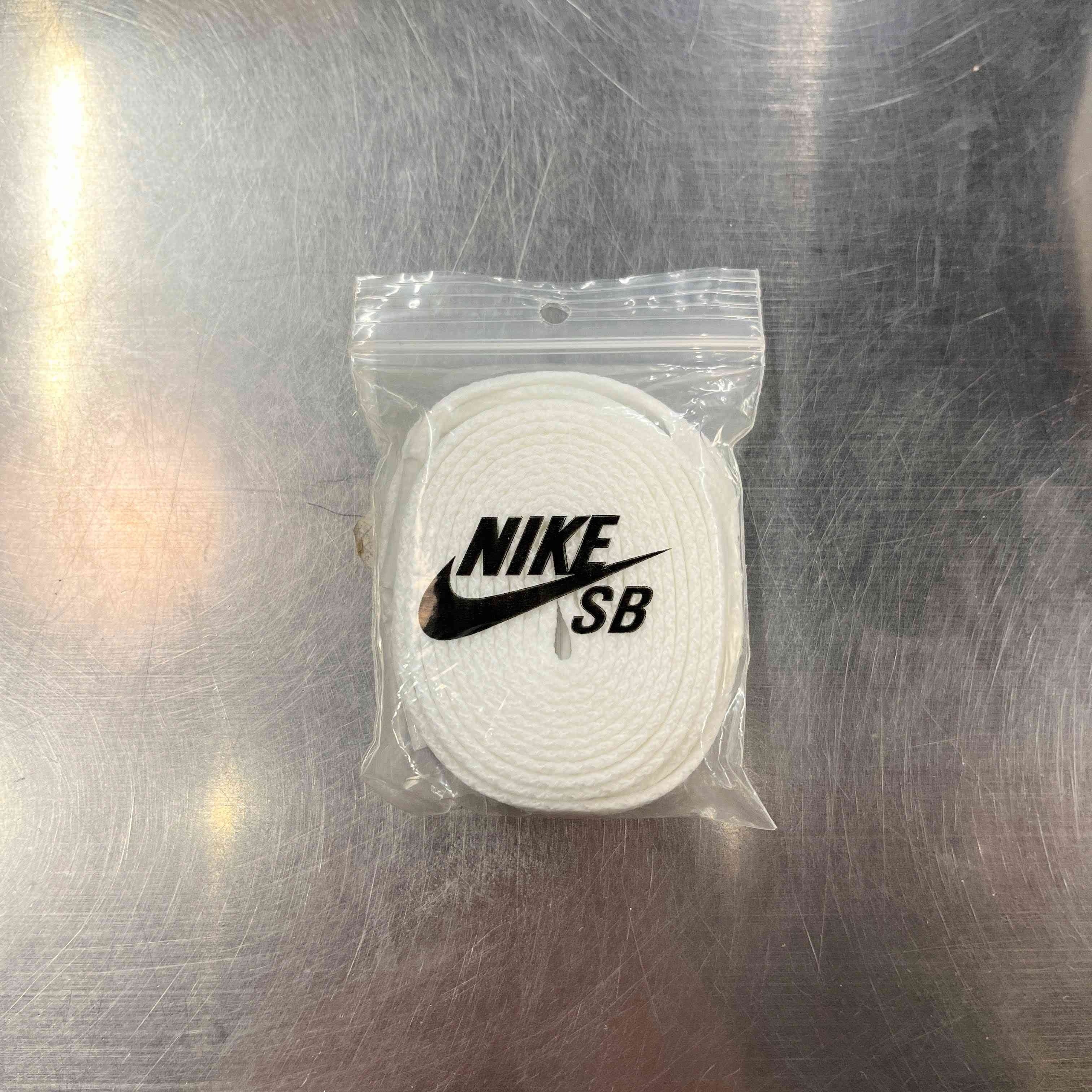 【US9.5】 NIKE SB SB AIR JORDAN 1 LOW QS ERIC KOSTON CJ7891-400 【USED】