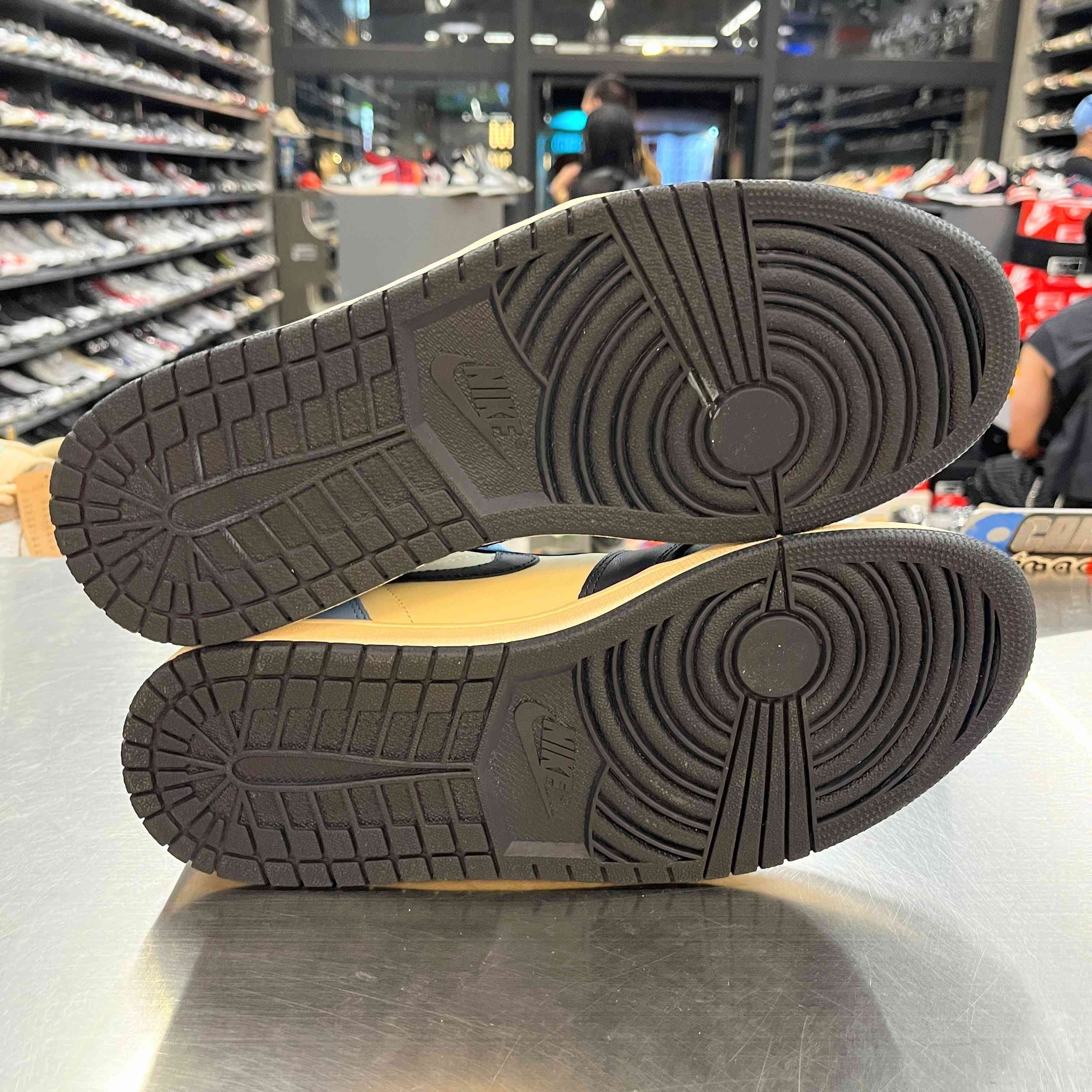 【US10.5】 AIR JORDAN 1 RETRO HIGH OG 555088-140 【USED】