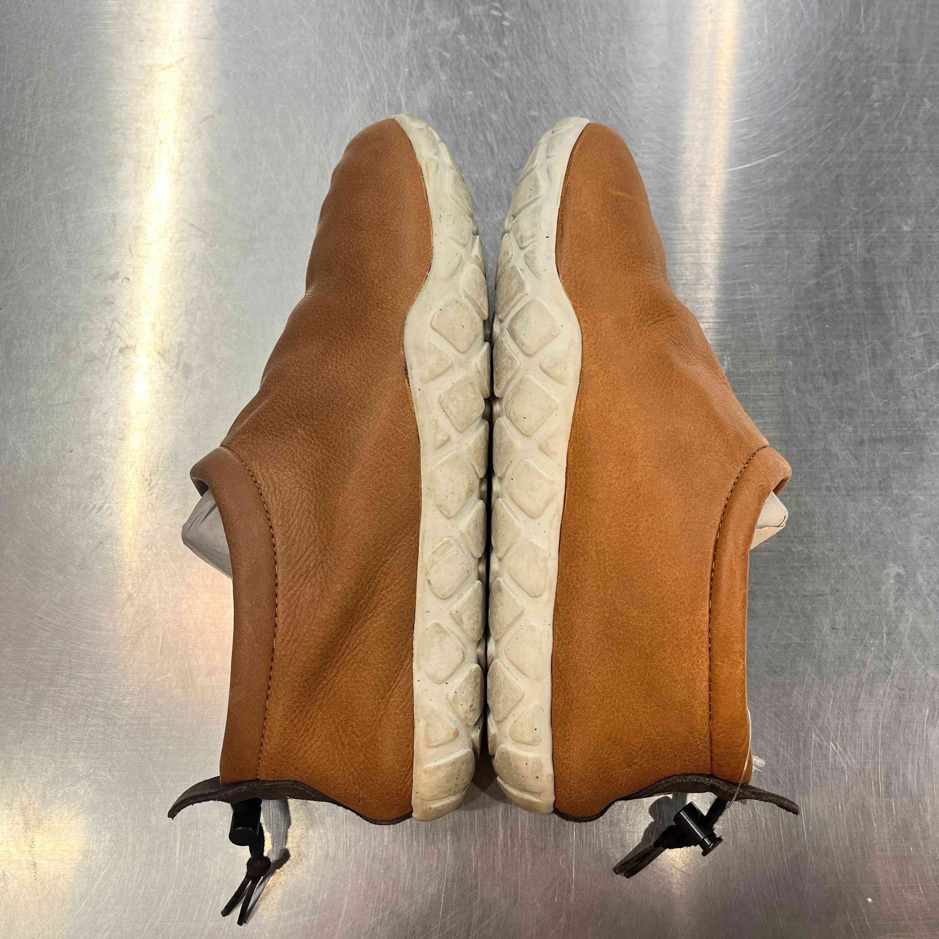 【US8】 NIKE AIR MOC BOMBER 862439-200 【USED】