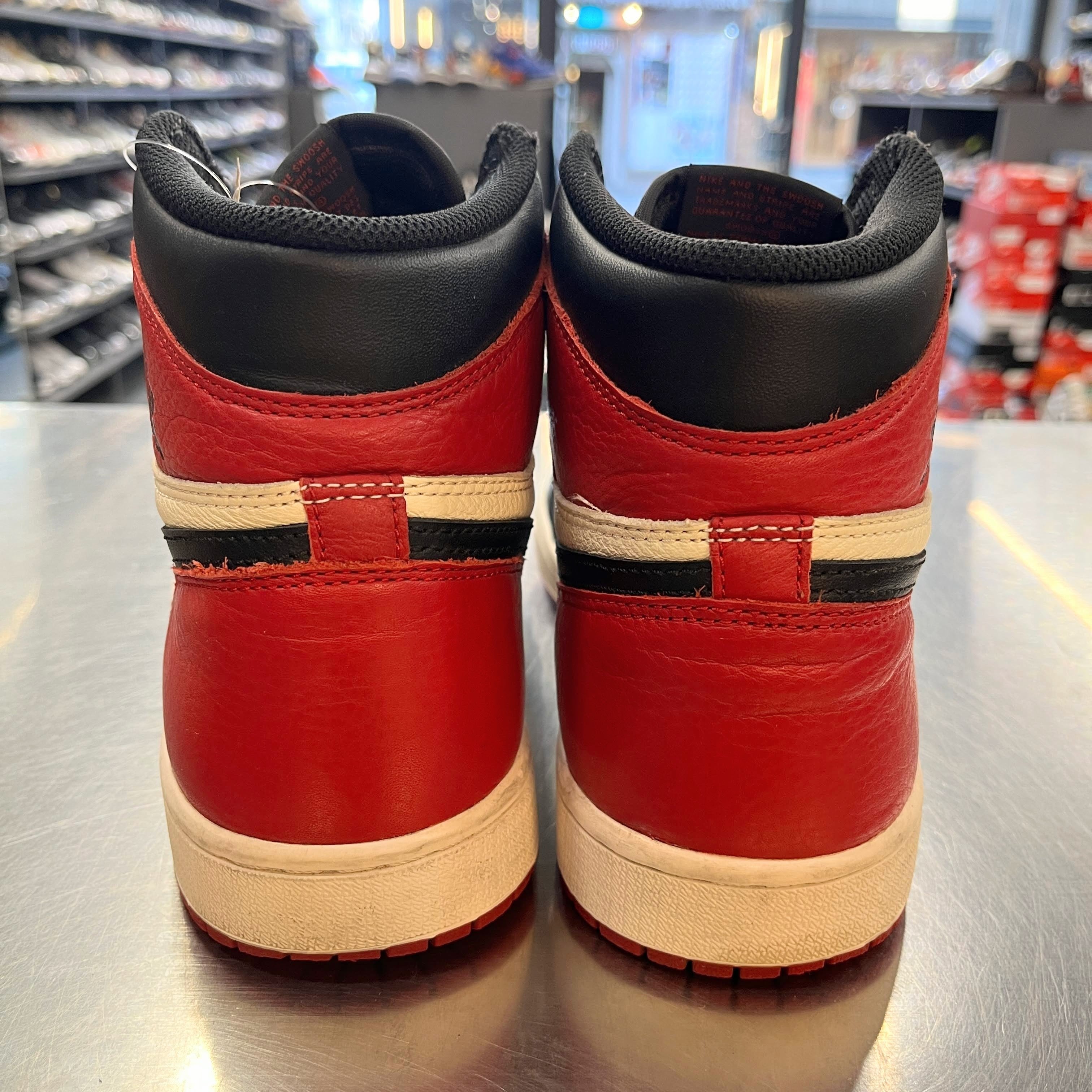 【US10】 AIR JORDAN 1 RETRO HIGH OG BRED TOE 555088-610 【USED】