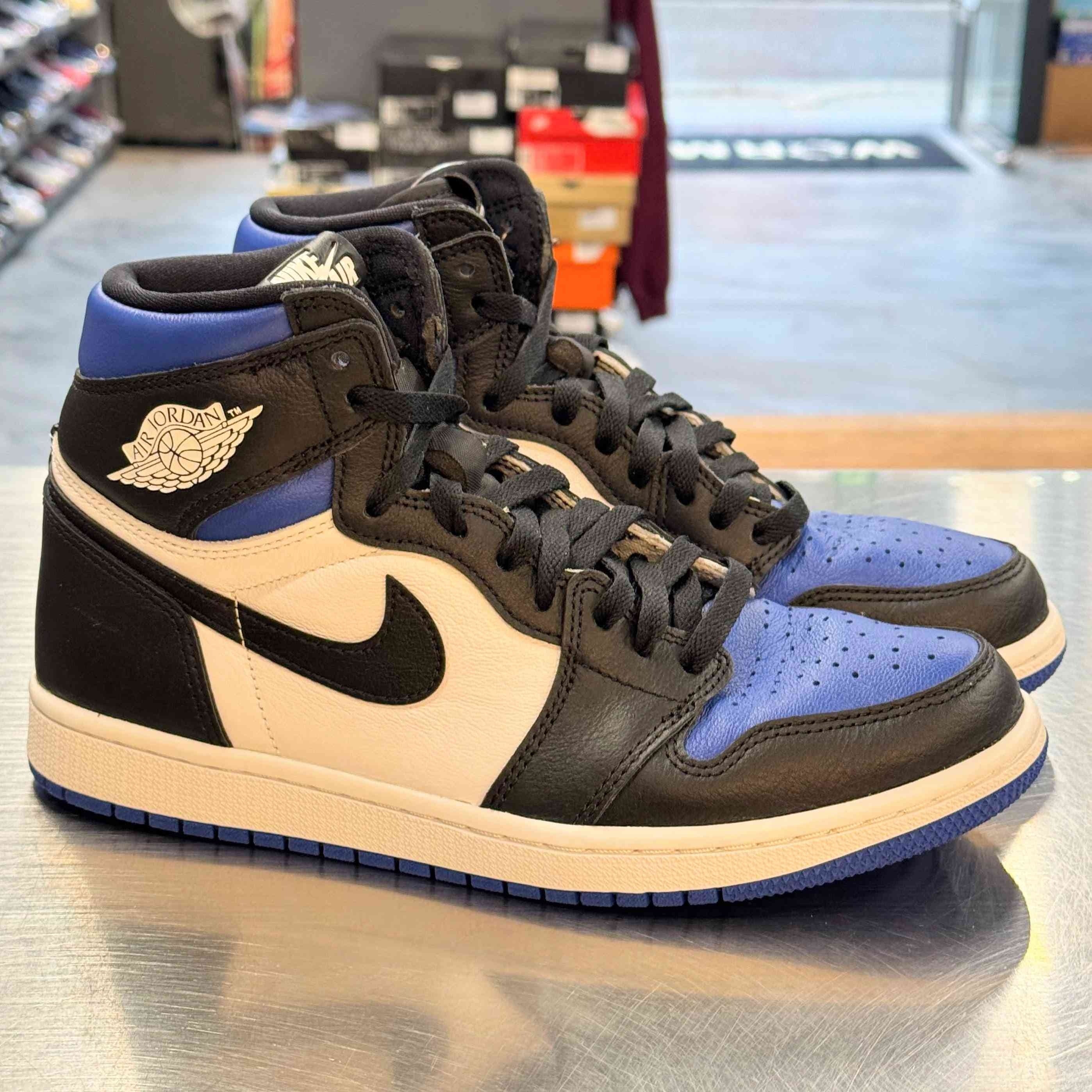 【US8】 AIR JORDAN 1 RETRO HIGH OG ROYAL TOE 555088-041 【USED】