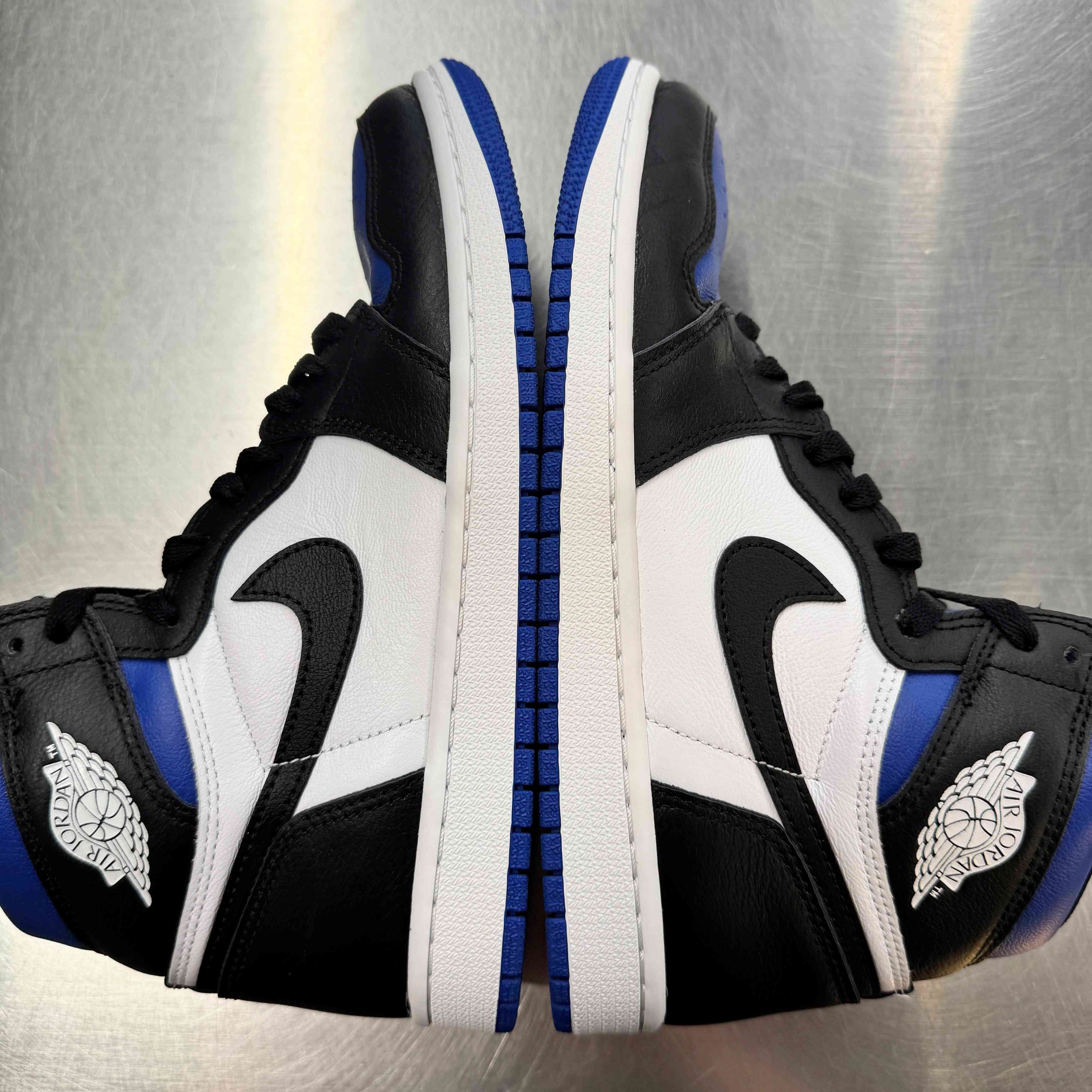 【US8】 AIR JORDAN 1 RETRO HIGH OG ROYAL TOE 555088-041 【USED】