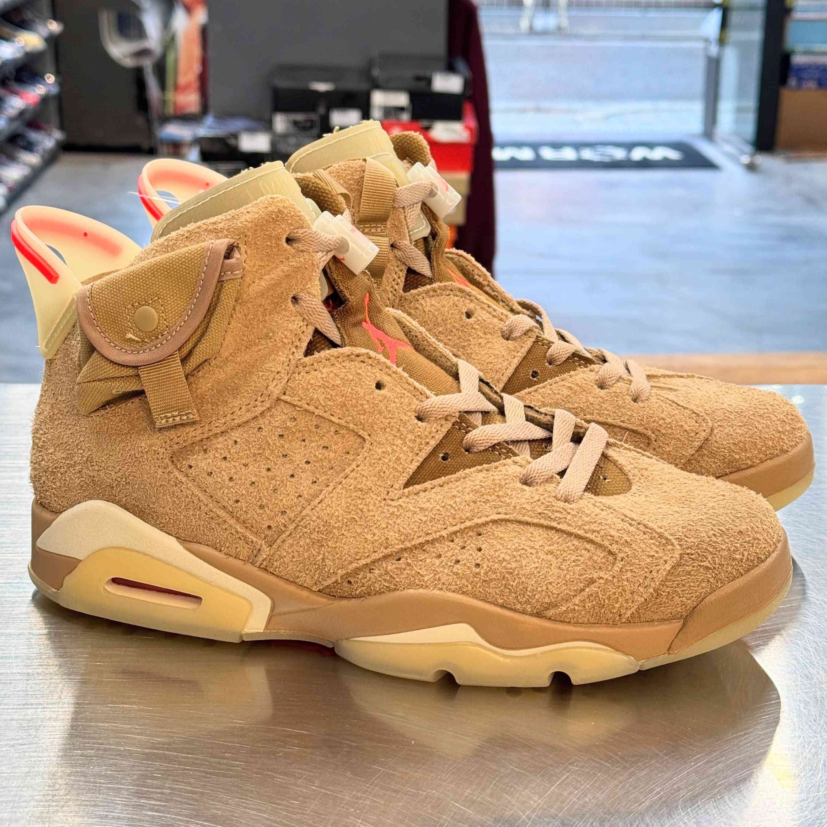 【US8】 AIR JORDAN 6 RETRO TRAVIS SCOTT DH0690-200 【USED】
