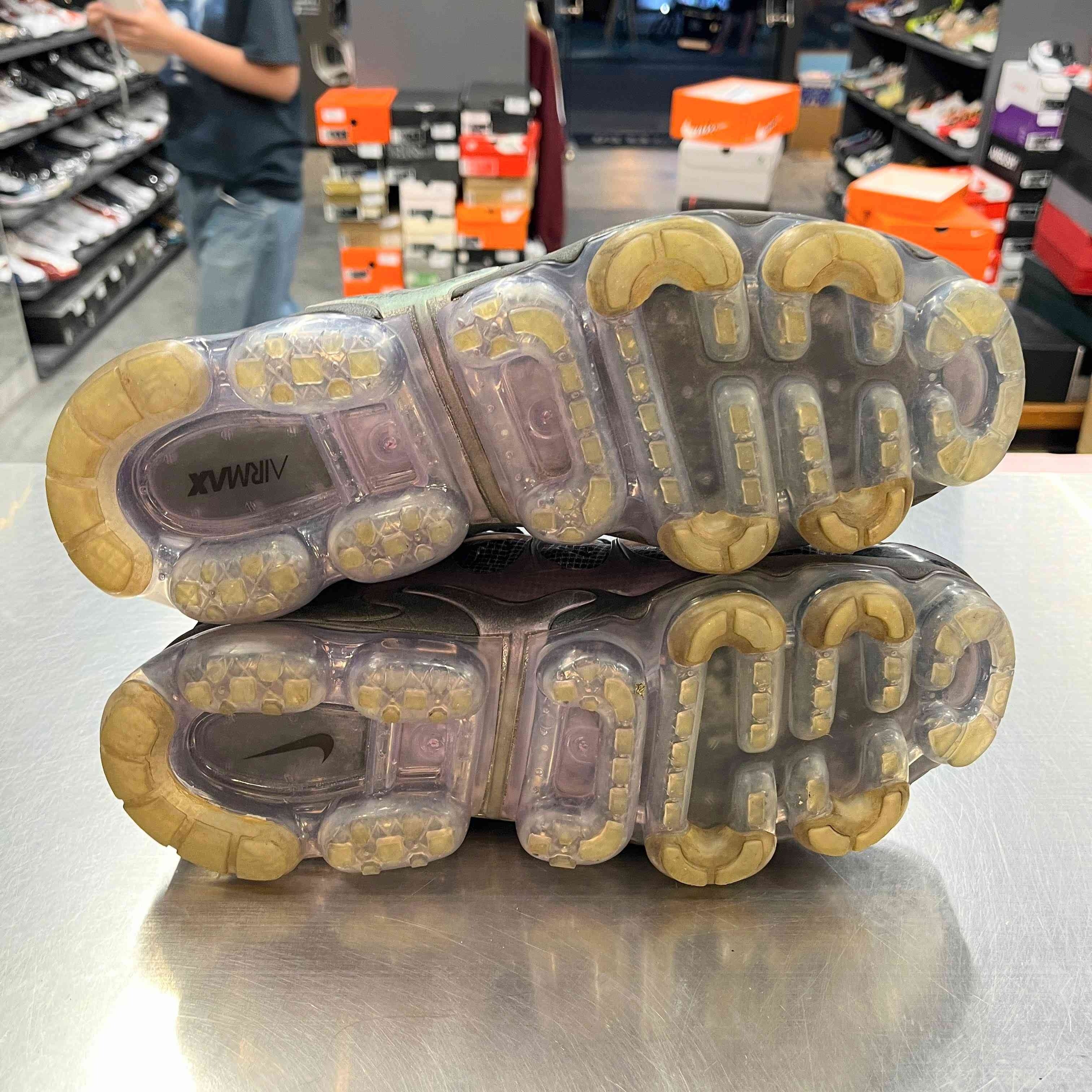【US10】 NIKE AIR VAPORMAX PLUS 924453-014 【USED】