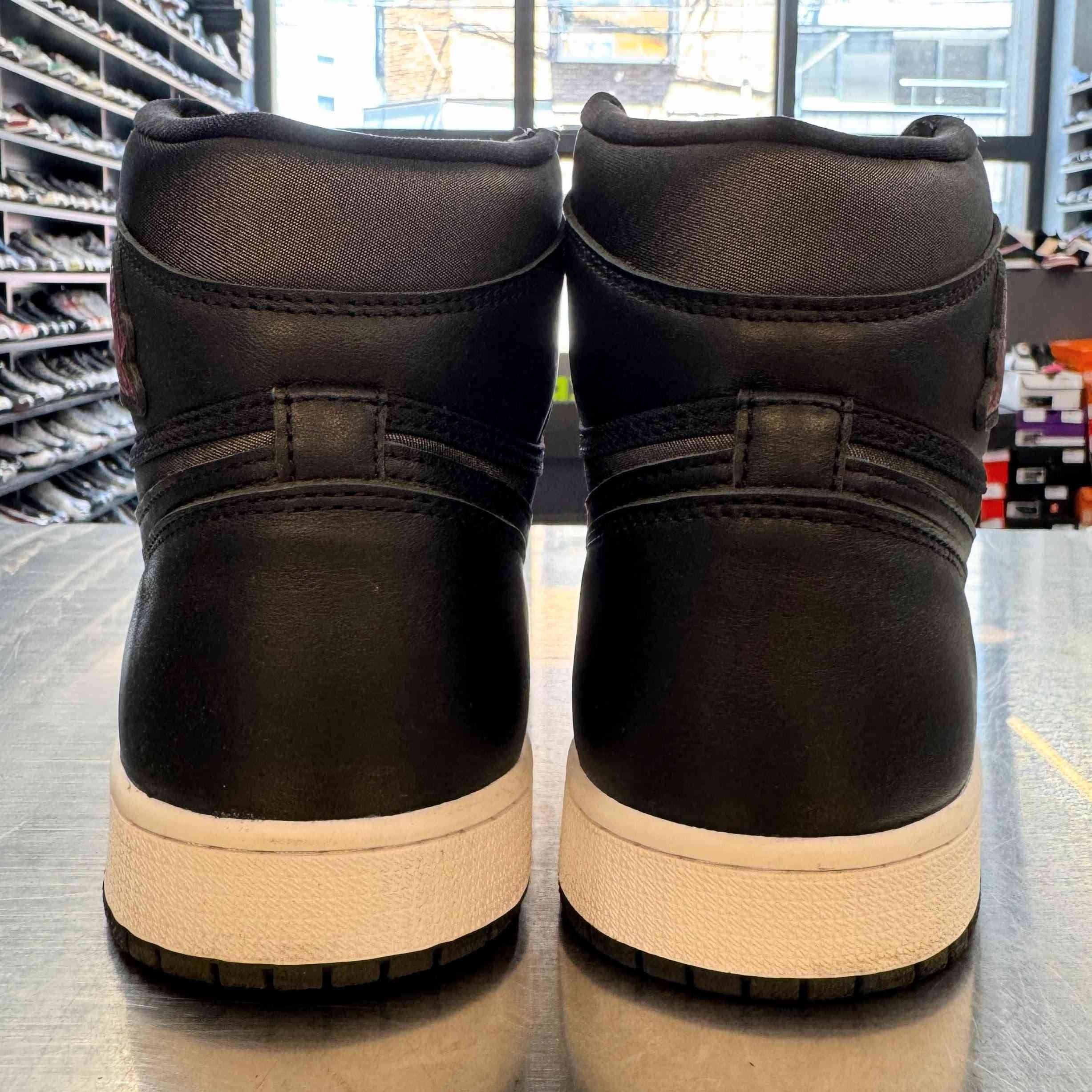 【US9.5】 JORDAN  AIR JORDAN 1 RETRO HIGH OG 555088-060 【USED】