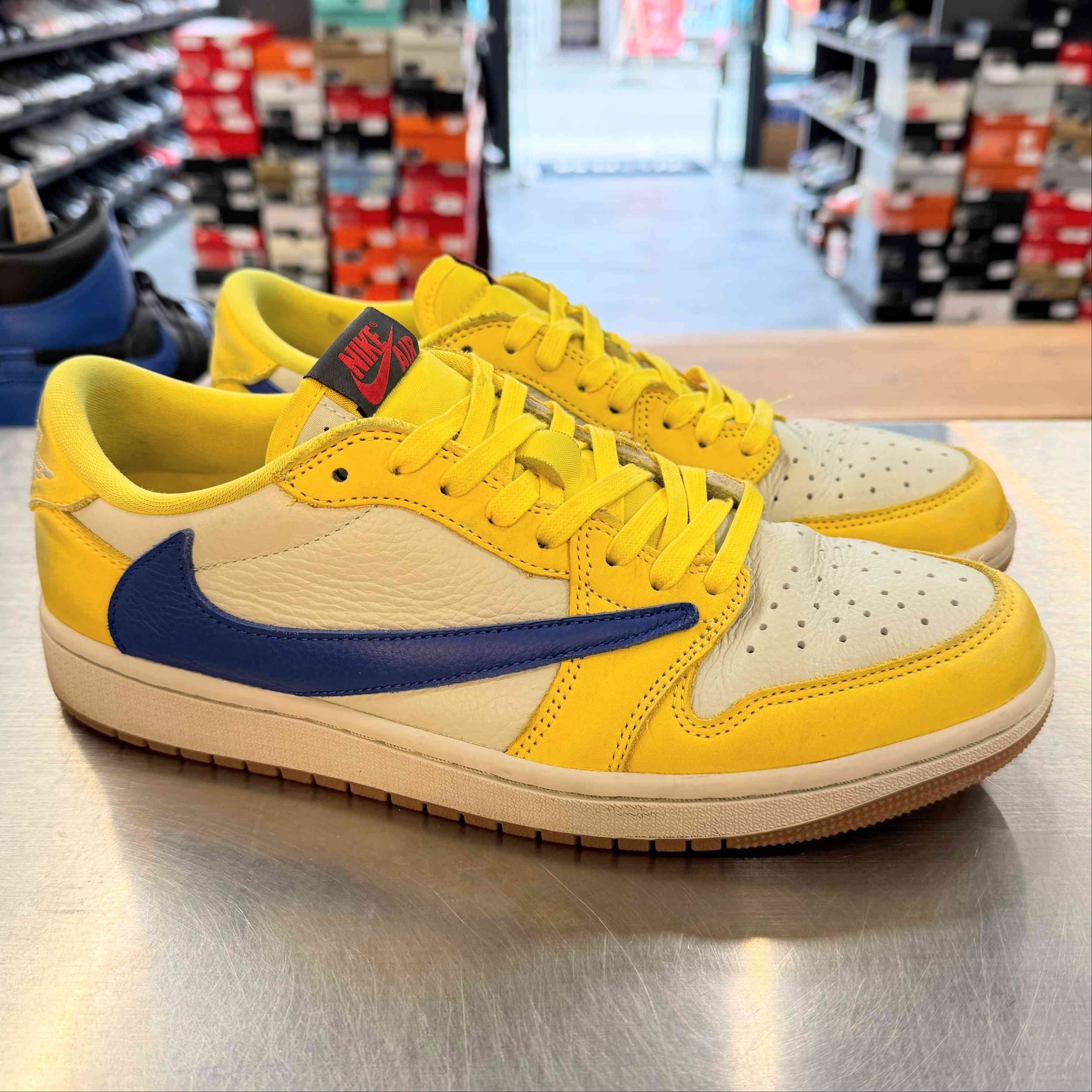 W US10.5】 AIR JORDAN 1 LOW OG SP TRAVIS SCOTT DZ4137-700 【USED 