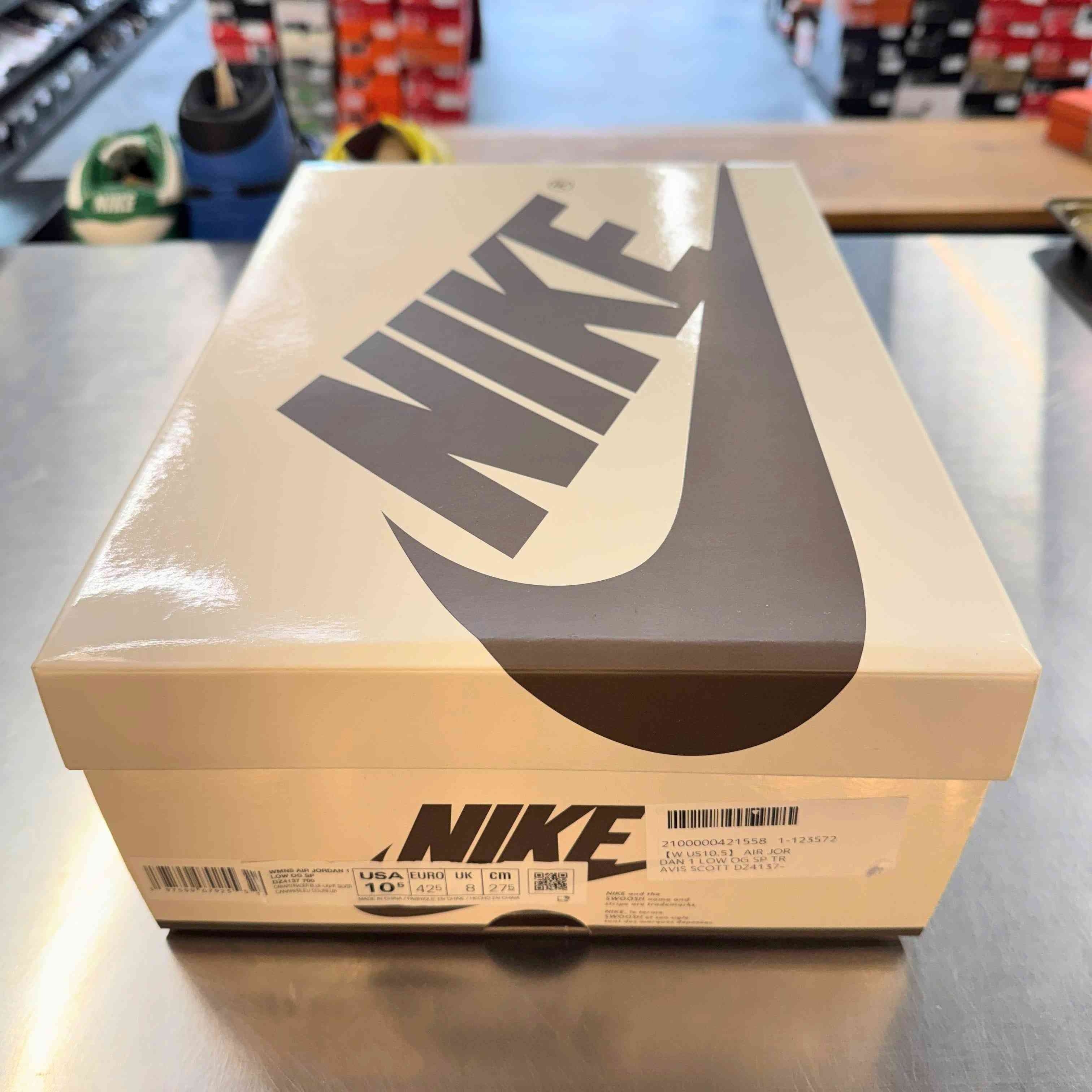 【W US10.5】 AIR JORDAN 1 LOW OG SP TRAVIS SCOTT DZ4137-700 【USED】