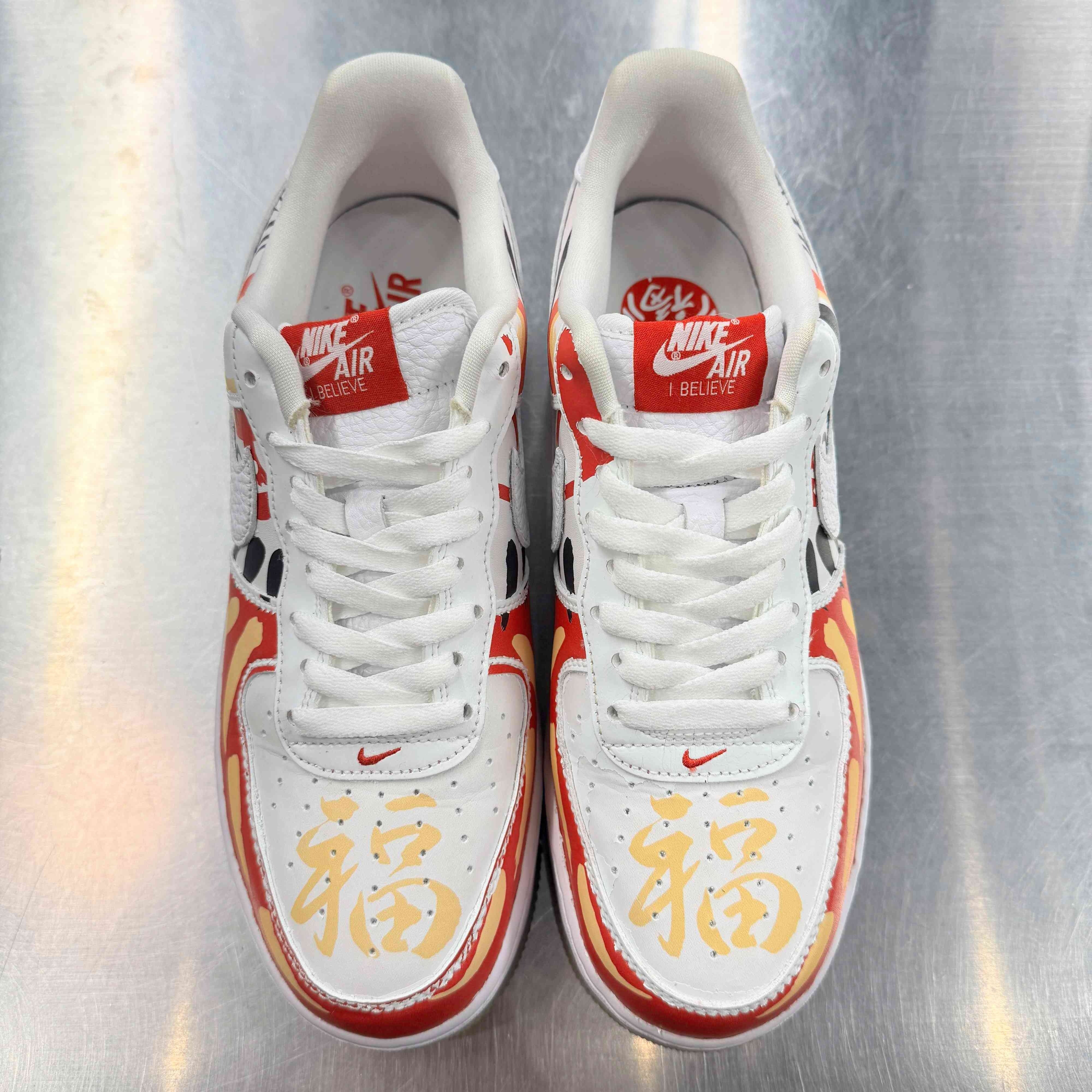 【US8.5】 NIKE AIR FORCE 1 07 PRM DD9941-100 【USED】