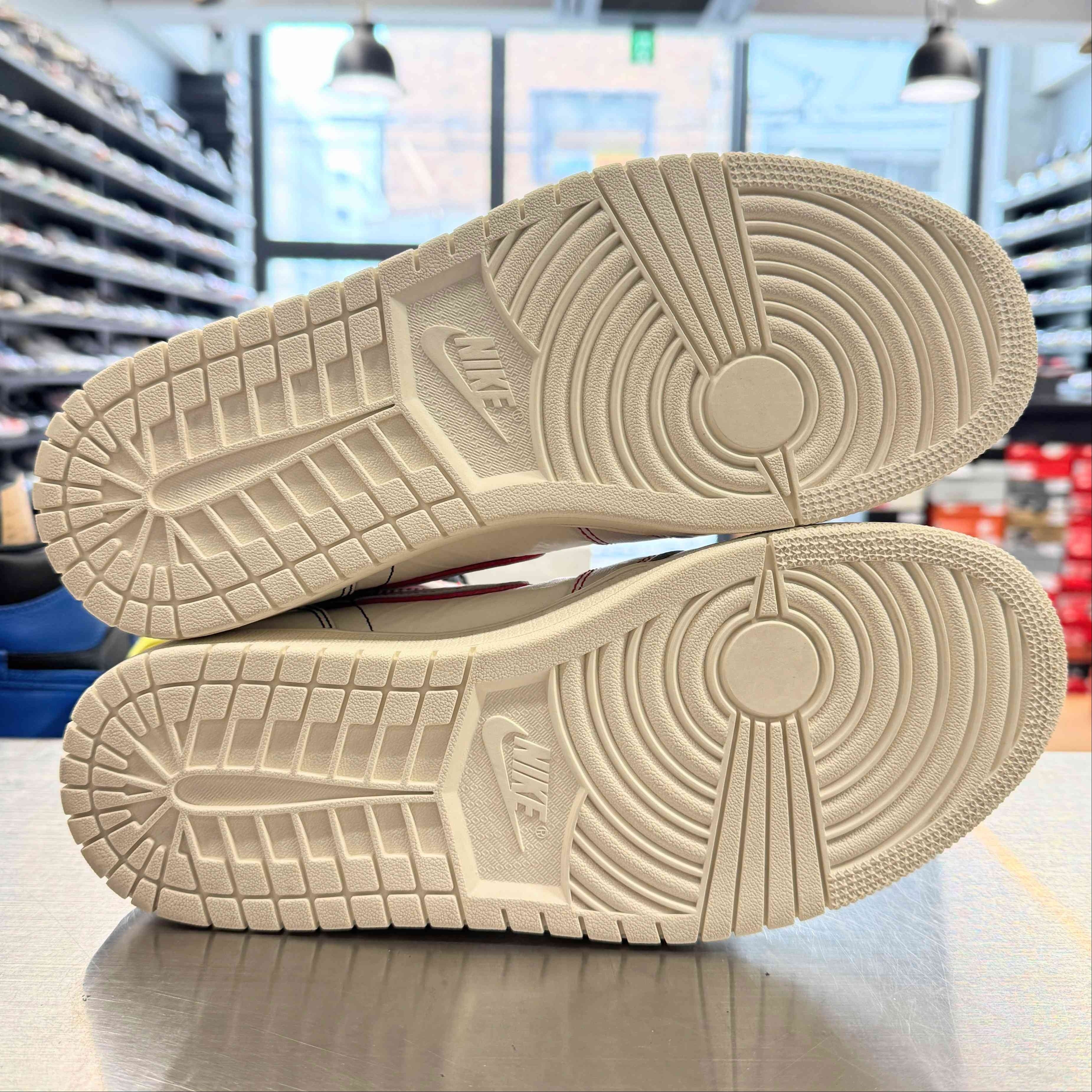 【US9】 JORDAN  AIR JORDAN 1 RETRO HIGH OG 555088-160 【USED】