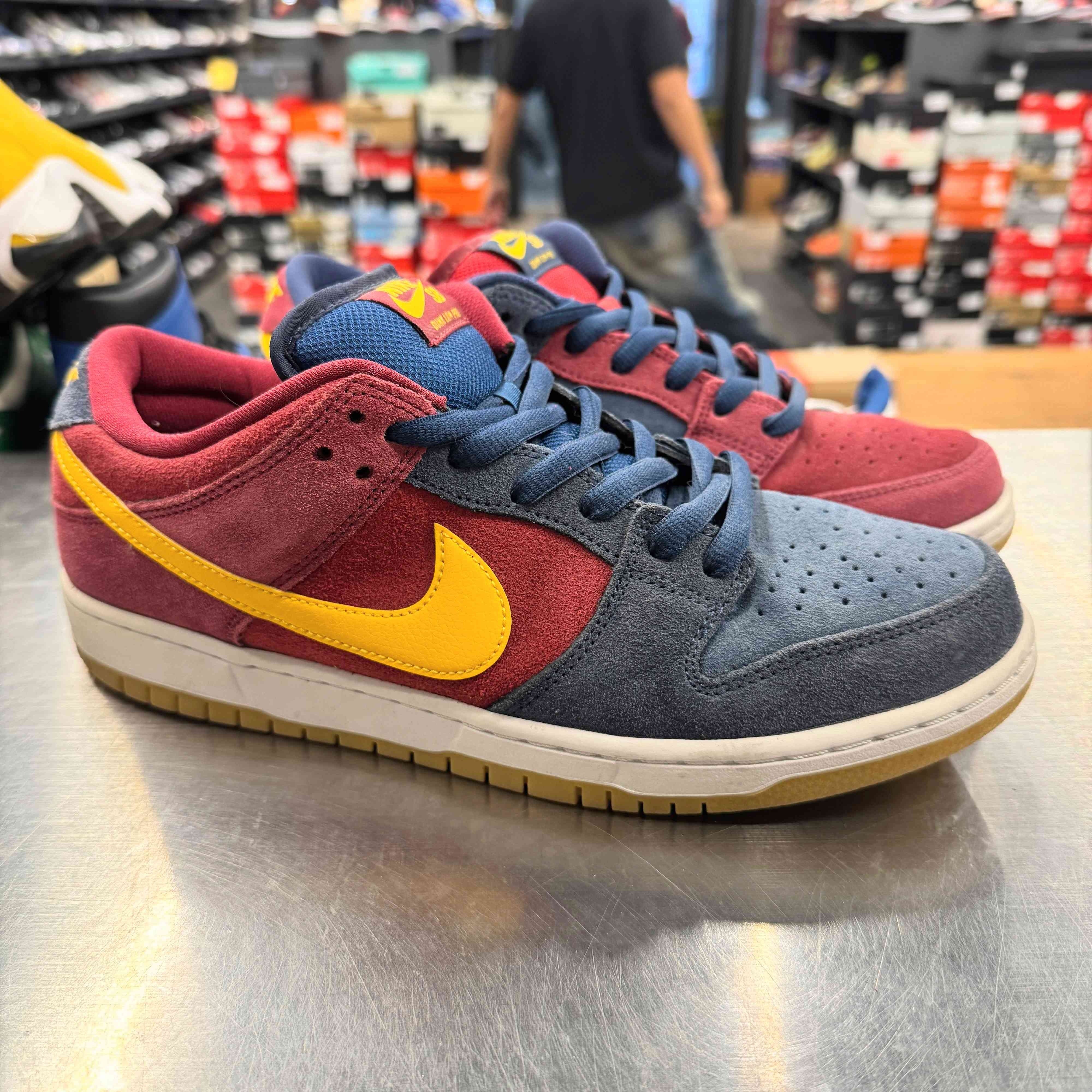 【US10】 NIKE SB SB DUNK LOW PRO PRM Barcelona DJ0606-400 【USED】