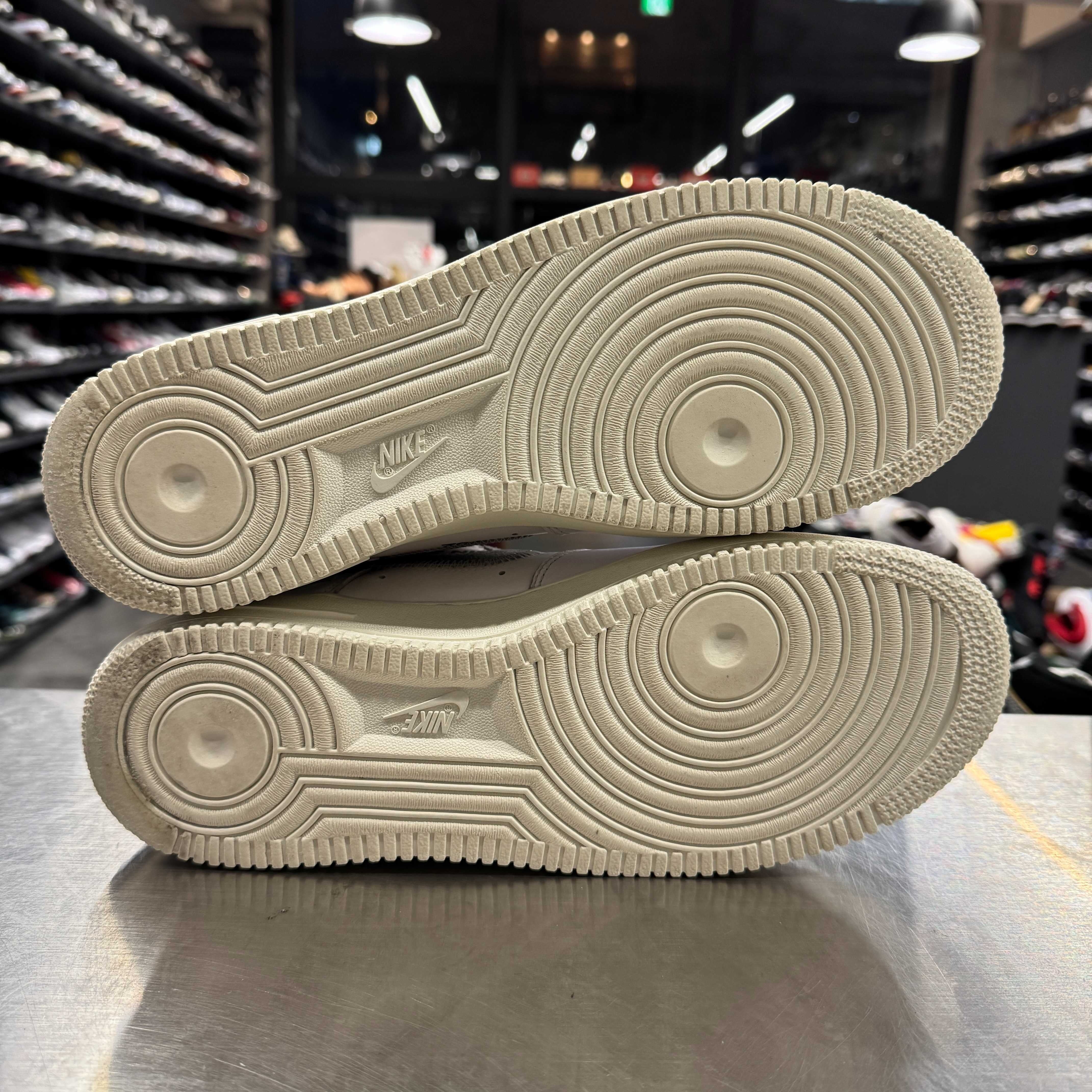 【US9.5】 NIKE AIR FORCE 1 LOW OFF-WHITE COMPLEXCON AO4297-100 【USED】